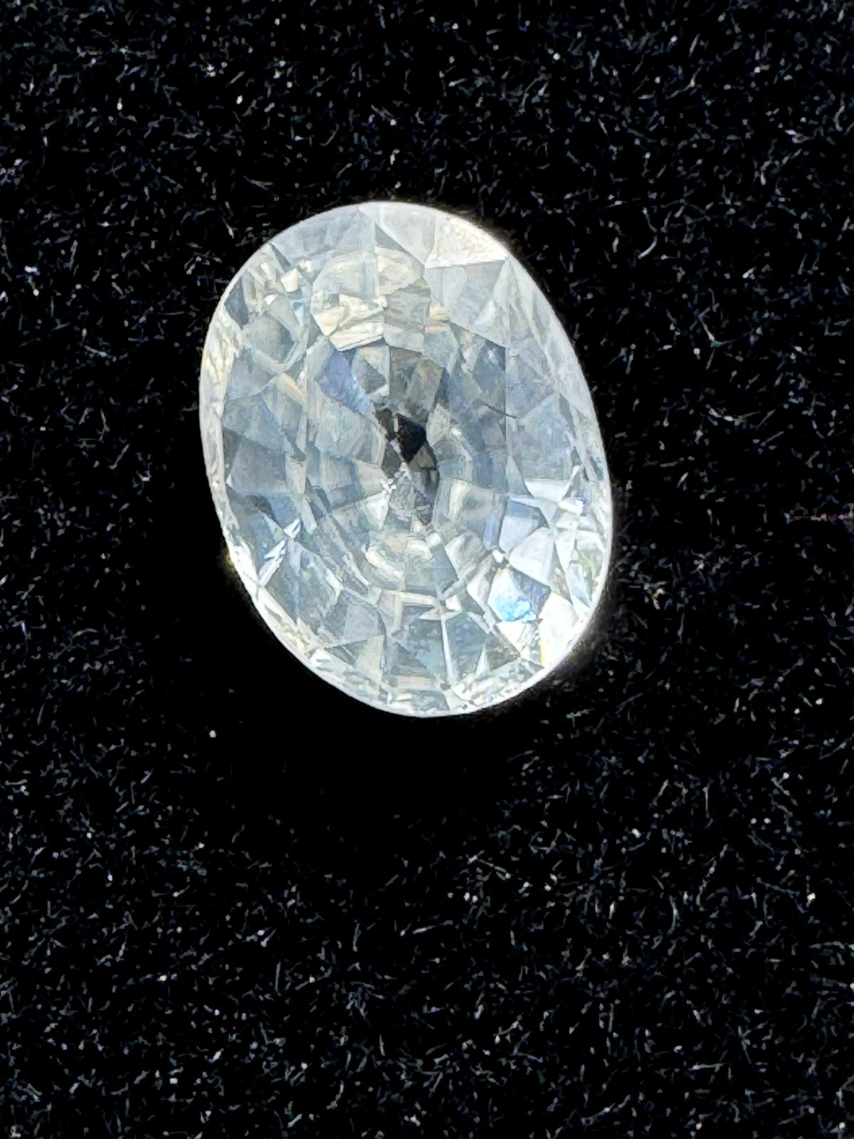 Snow White ZIRCON (BLUE), Oval. 2.02 Carats, 8x6mm. Natural Gemstone. #185