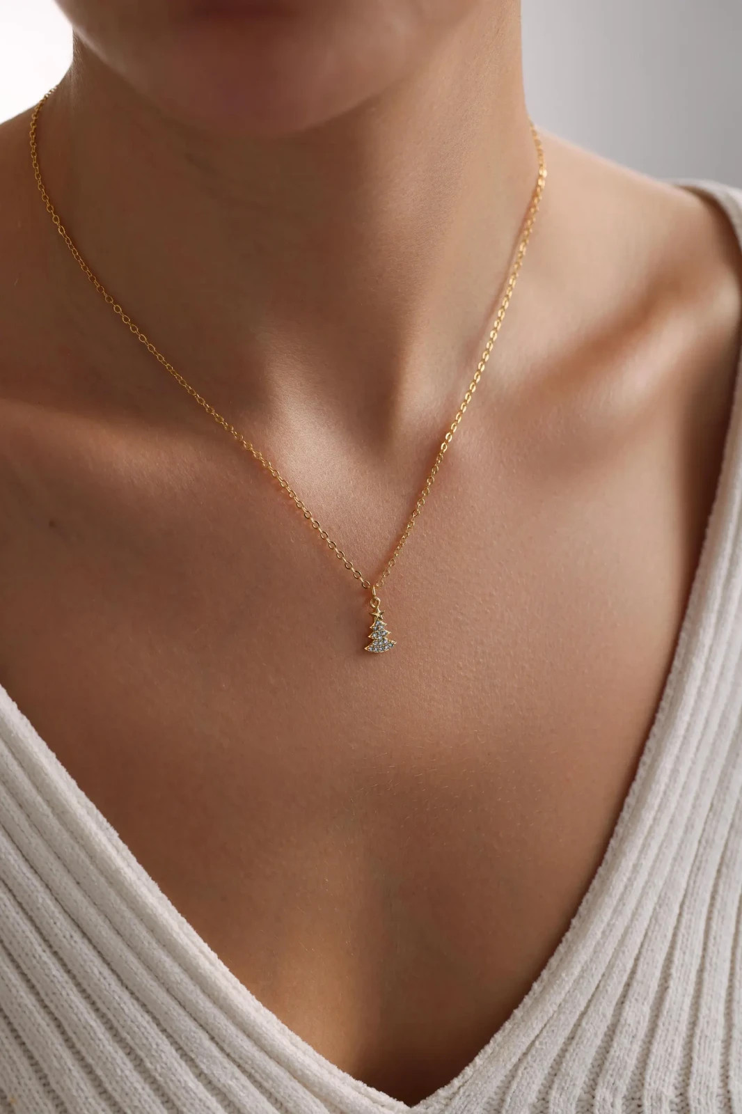 2 Ct Simulated Diamond Stunning Christmas Tree Pendant 14K Yellow Gold Plated