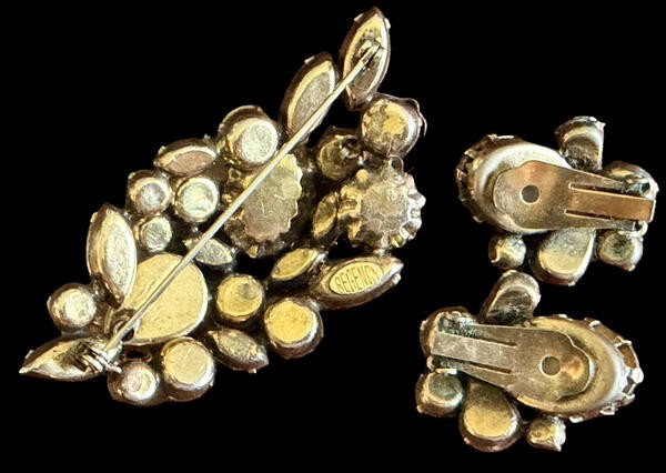 Vintage Signed REGENCY Saphirene/Saphiret Rhinestone Cluster Brooch Earrings SET