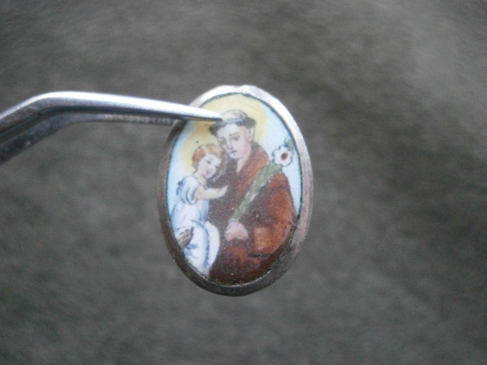 St Anthony Ora Pro Nobis Vtg Hand Painted Porcelain Bracelet Charm 3.0g ~ FLAW