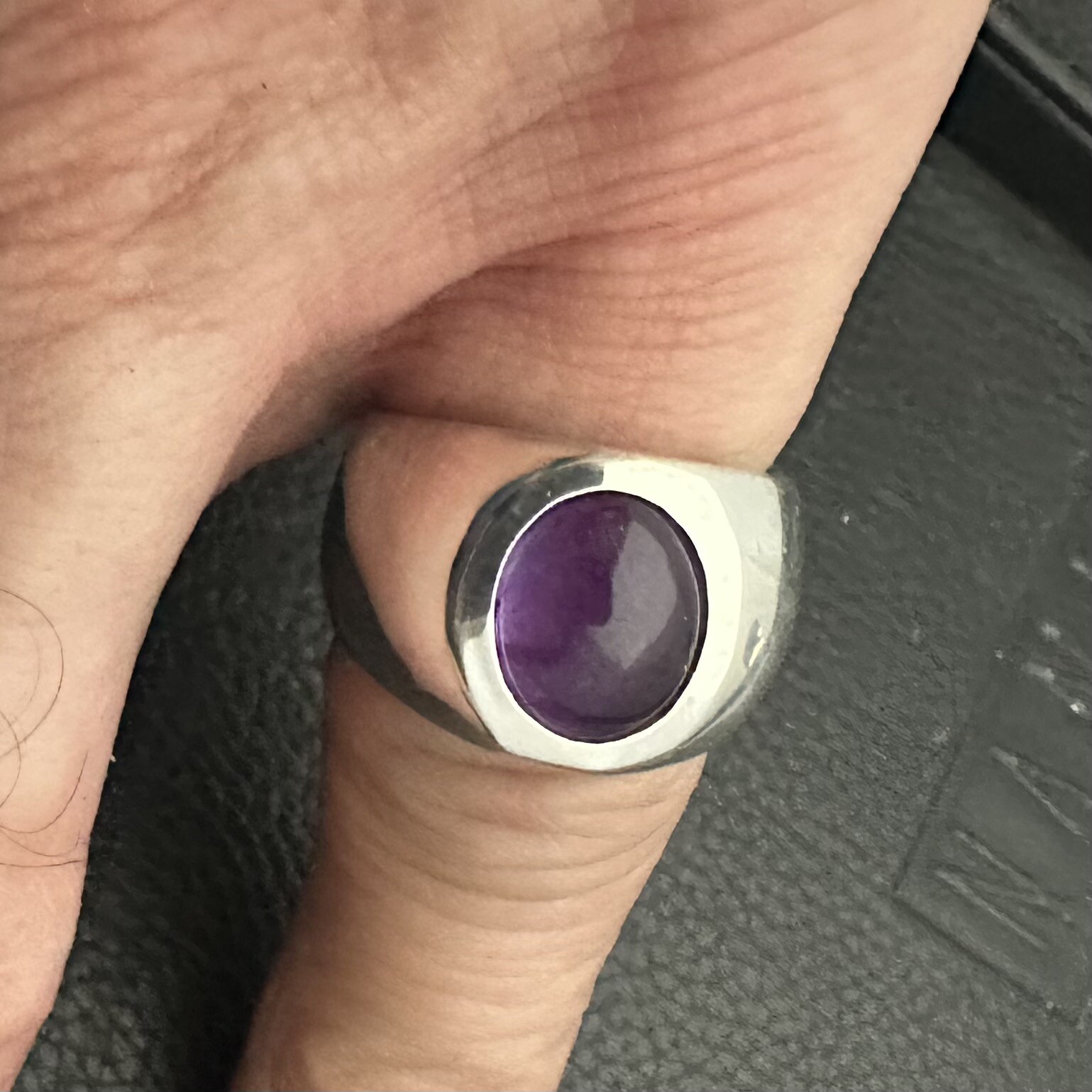 MJG STERLING SILVER RING. HEAVY. 12 x 10mm OVAL Natural AMETHYST CAB. SZ 9.5