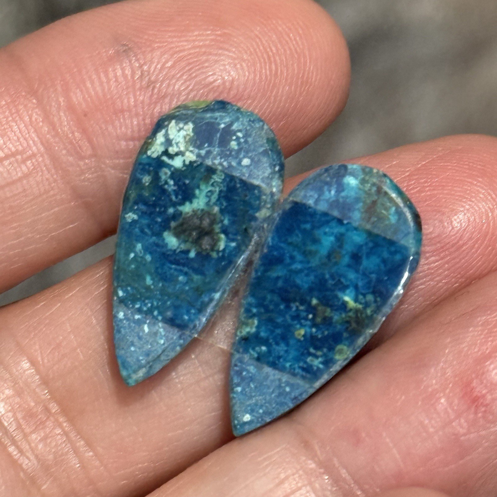 18.6ct 21.8c11x4.3mm Pair Of Rare Blue Shattuckite Teardrop Cabochons Gems