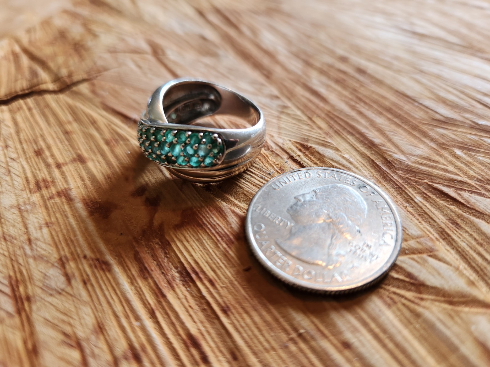 STERLING SILVER 3 ROWS EMERALD CROSSOVER WIDE BAND RING SIZE 7 APPROX. .40 CARAT