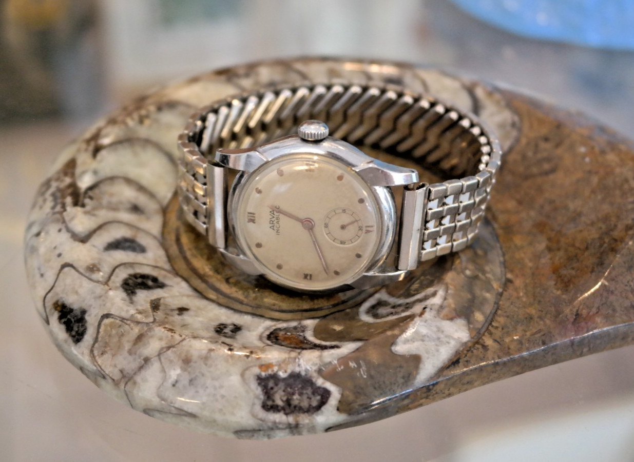 Mid-20th Century ARVO ICABLOC Wristwatch – Nice Kreisler Diamond Mesh Band