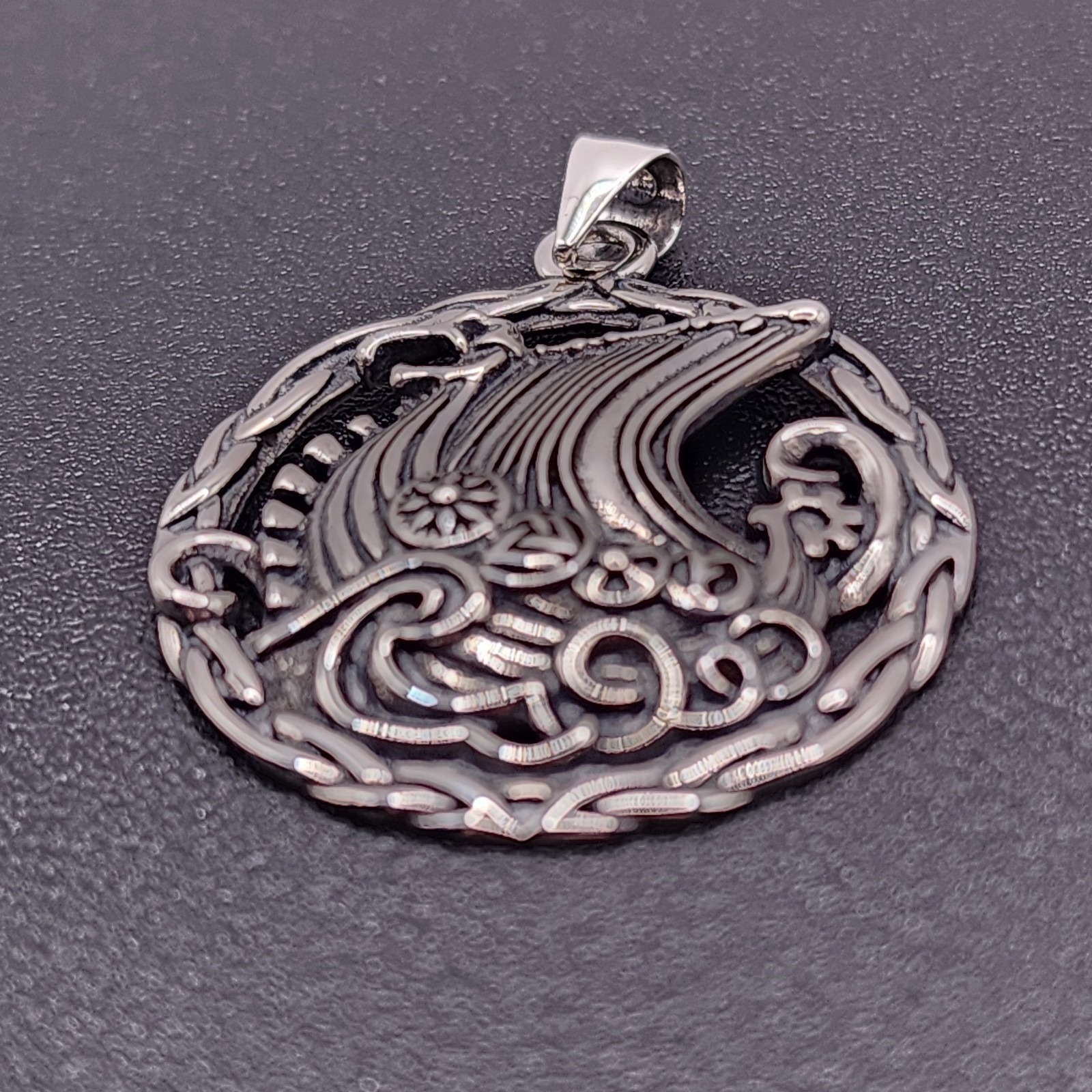 925 NEW Sterling Silver Pendant- SHIP Sailing Ocean 28mm In Diameter