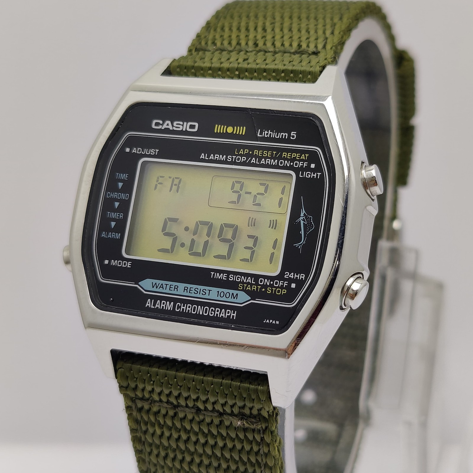 Vintage Casio Marlin H101 106 Digital Chronograph/Timer/Alarm 1980s Men’s Watch