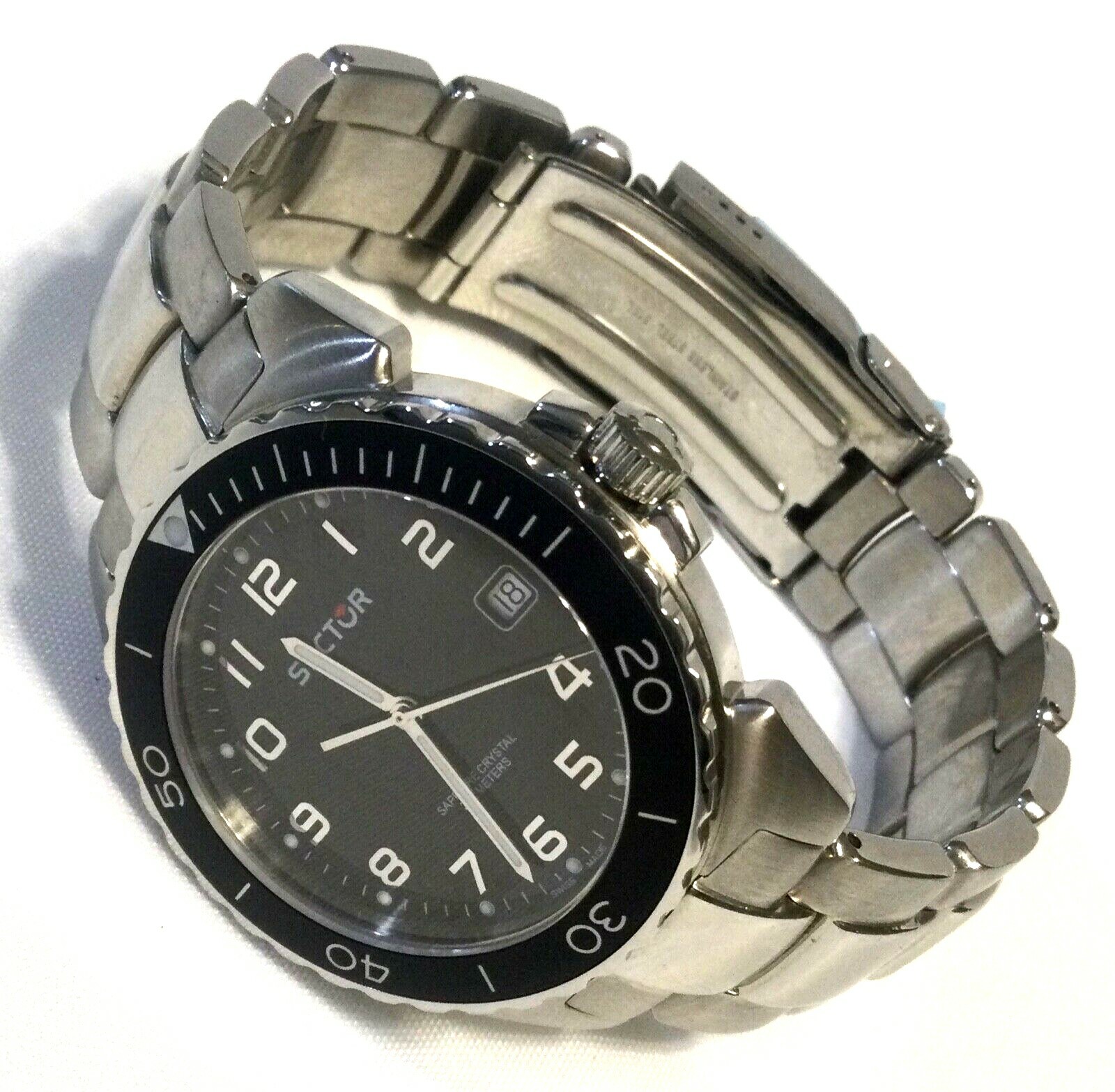 SECTOR NO LIMITS 450 SWISS MADE DIVER WATCH Black Dial Silver Markers Stainless
