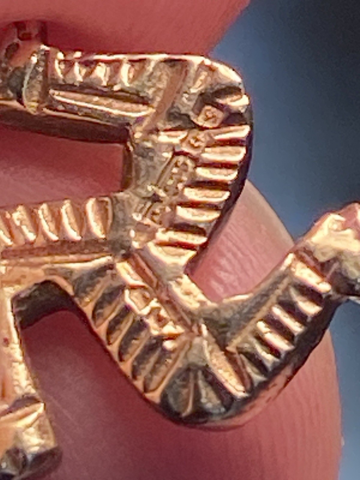 Vintage 1981 9ct Gold Isle of Man Manx Triskelion Charm LDP Birmingham 1.4g
