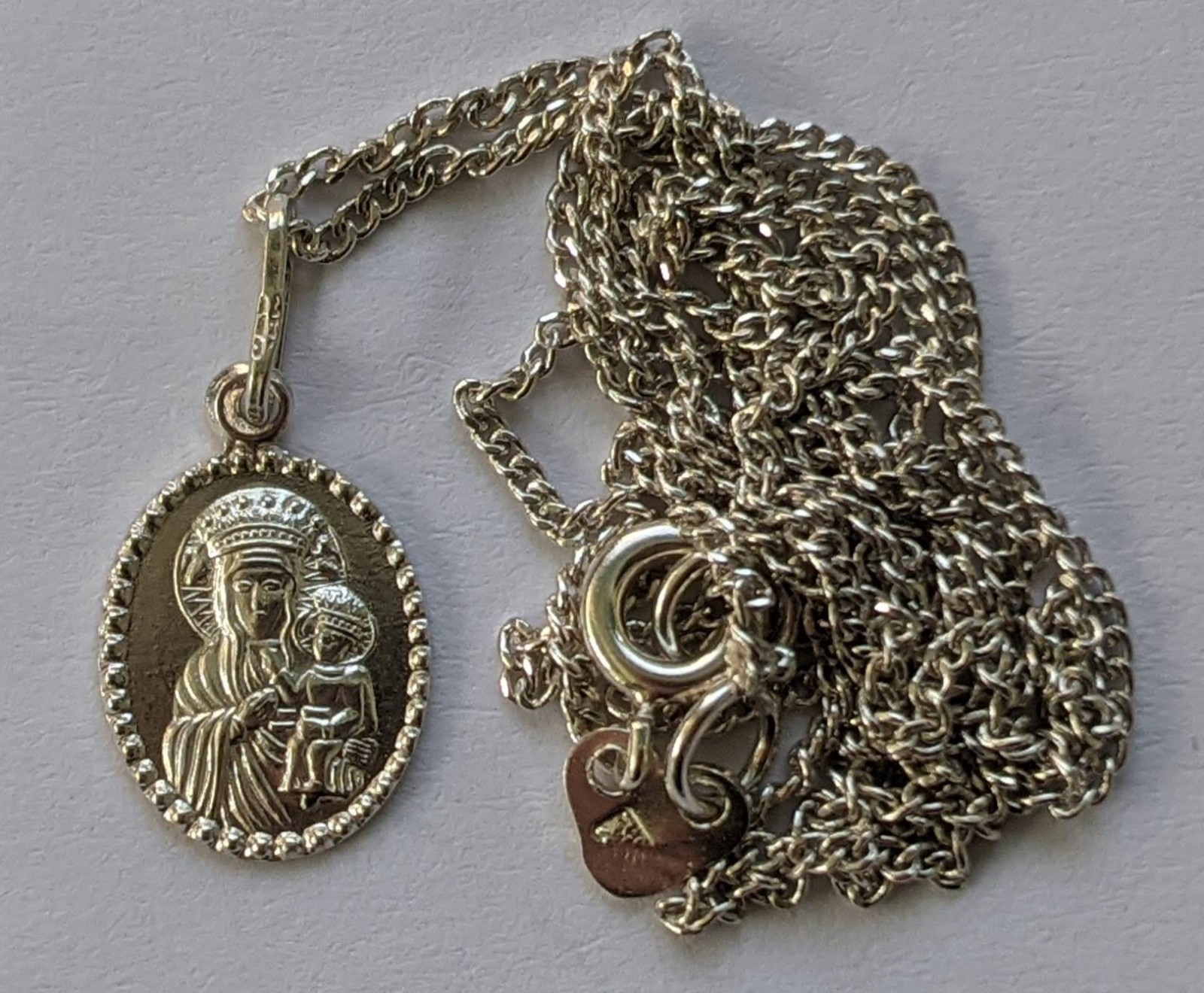Orthodox icon amulet Virgin Mary Madonna, chain 51 cm. 925 silver. Weight 7.84 g
