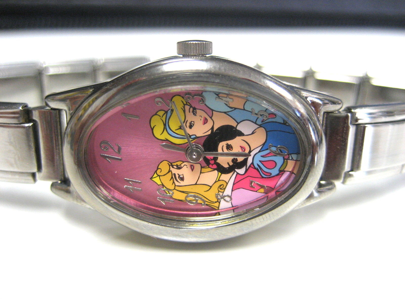 WALT DISNEY COLLECTORS EDITION MURANO ITALIAN CHARM METAL PRINCESS WATCH