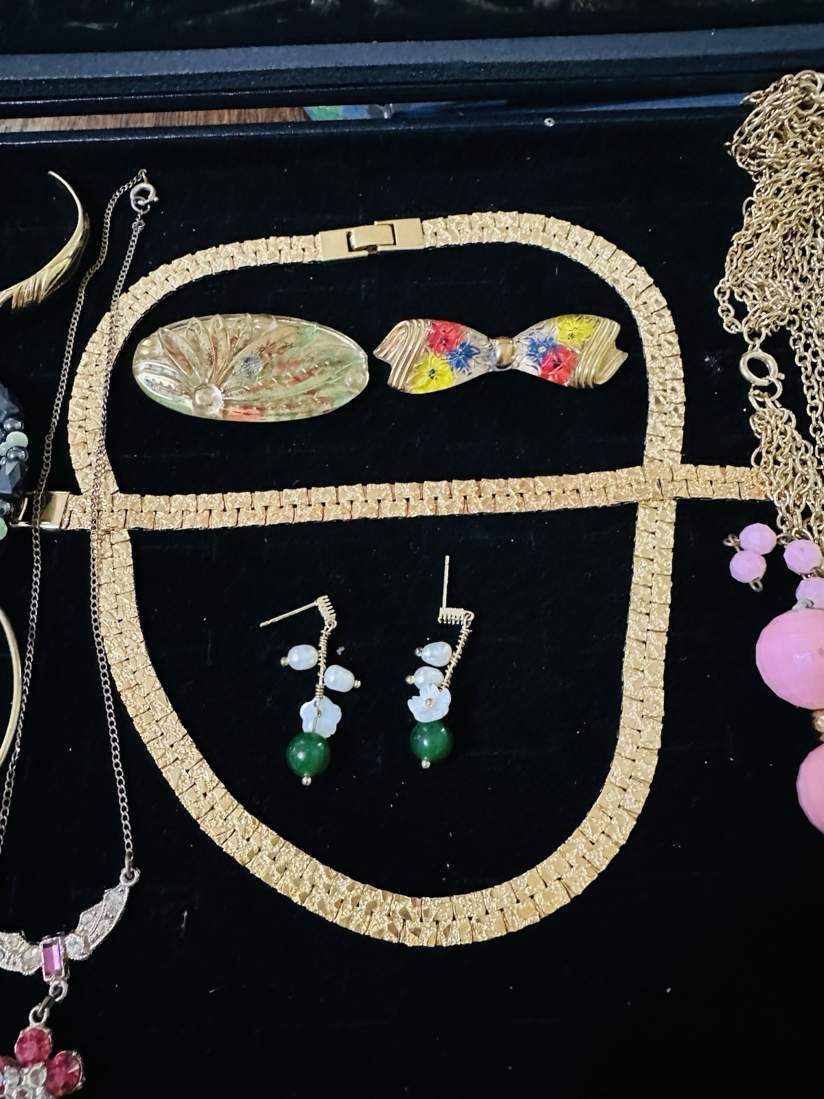 Vintage Lot Of 12 Pieces Costume Jewelry Necklaces, Bracelets, Earrings Buttons