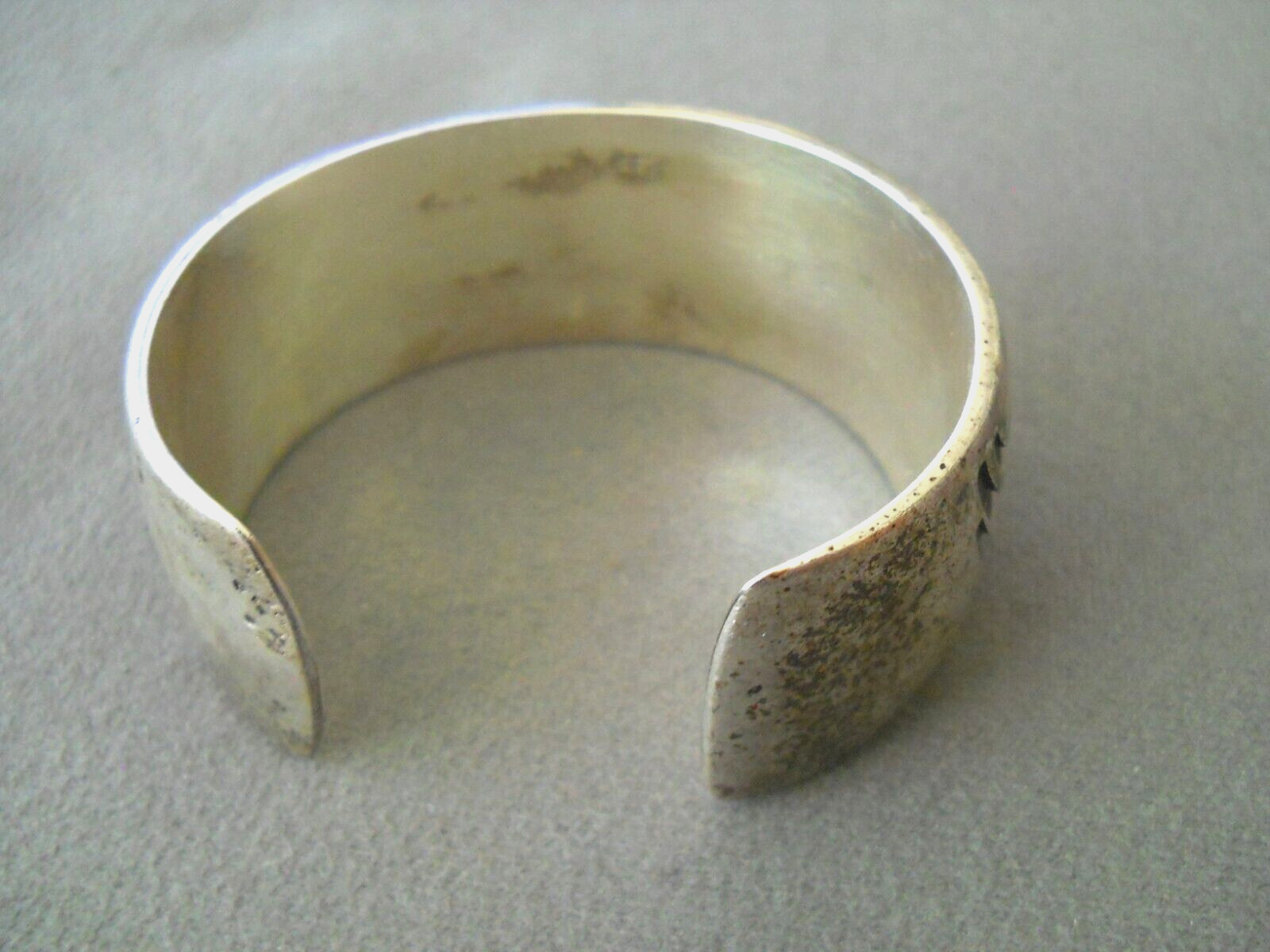 Southwestern Native American Hopi Sterli Silver Bear Paw Print Cuff Bracelet 50g