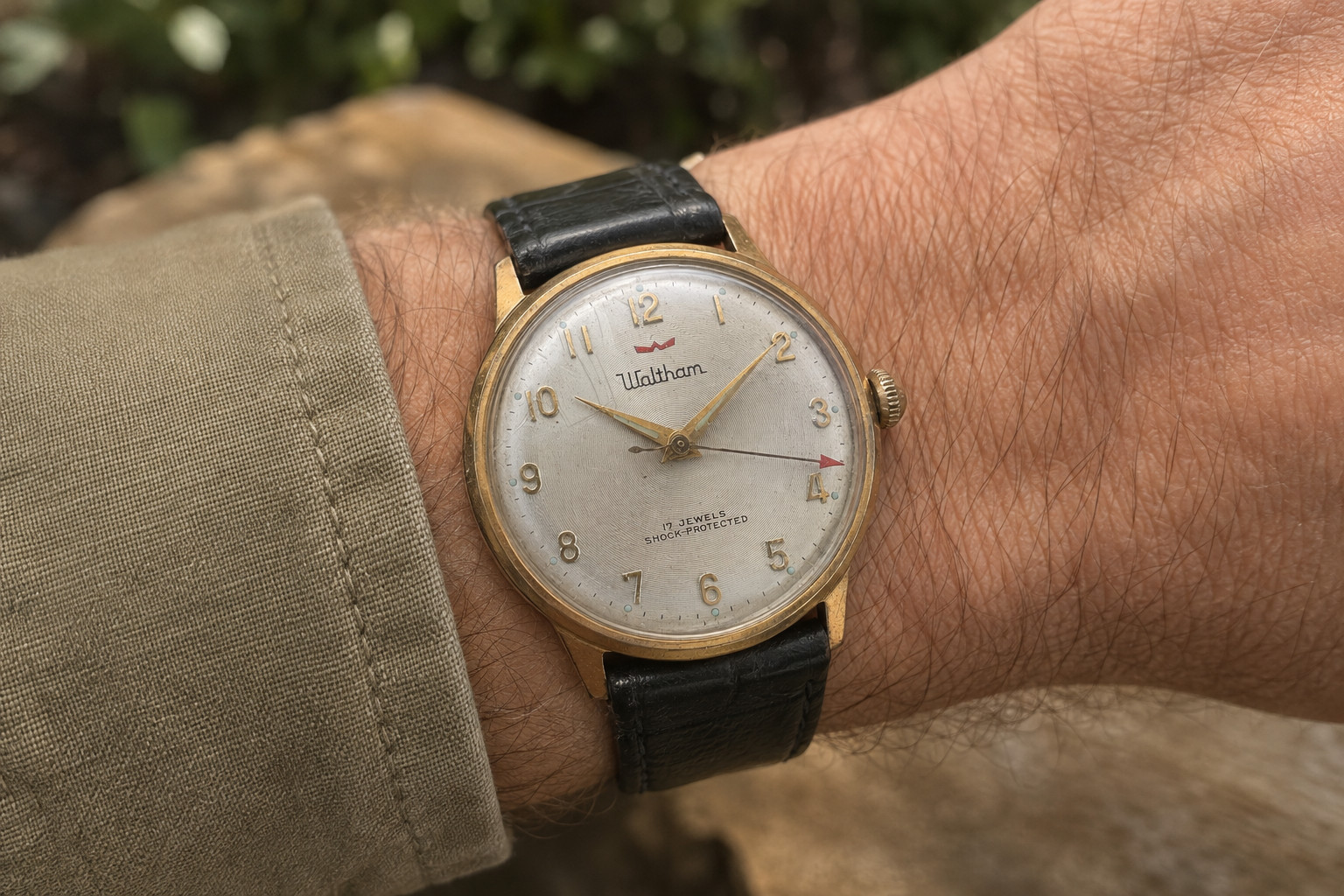 Vintage 1958 Waltham Watch – Swiss 17-J Manual – Guilloché Dial – Red Arrow Sec