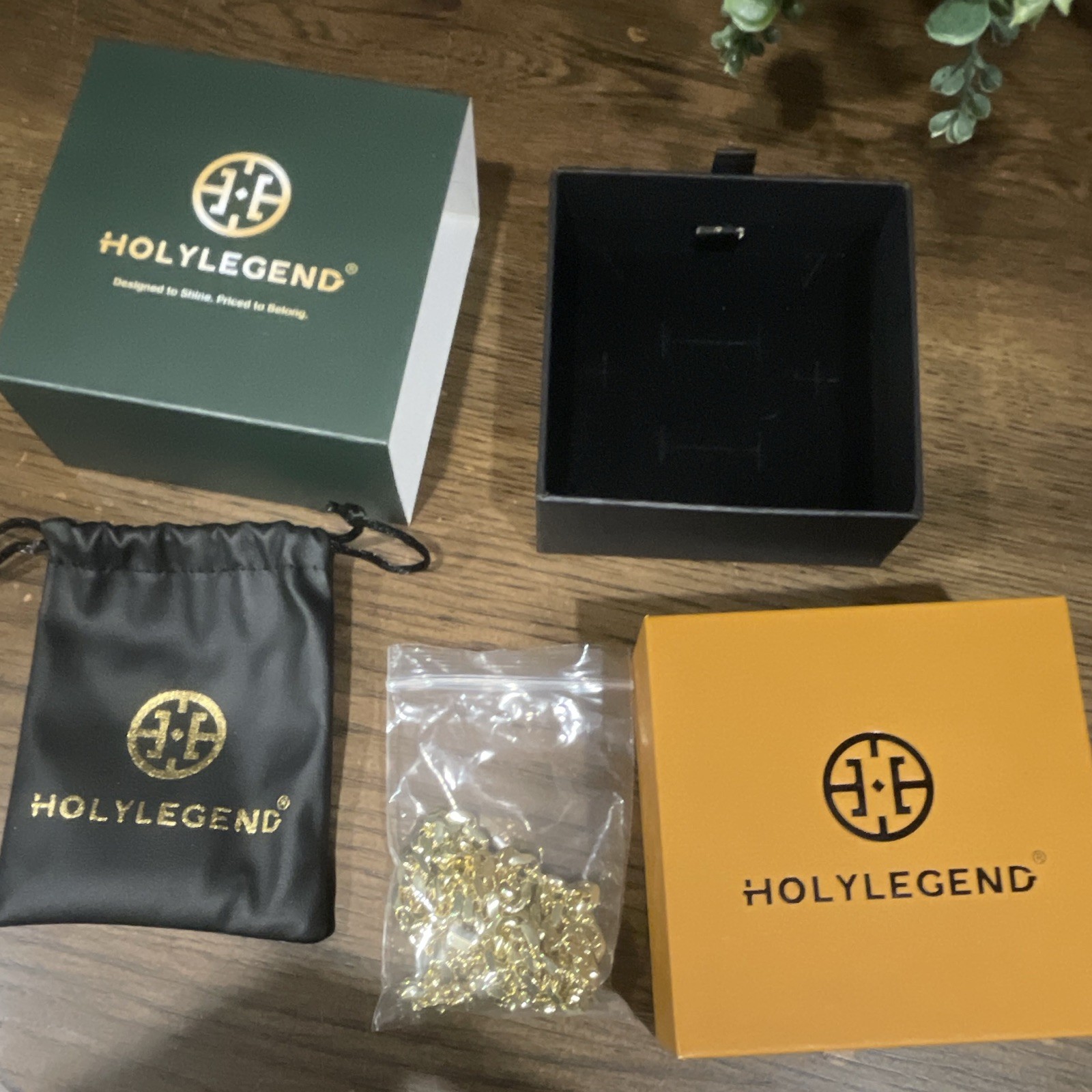 HOLYLEGEND Real 14k Gold-Plated Cuban Chain Necklace 24 in RM-Cuban-8-24