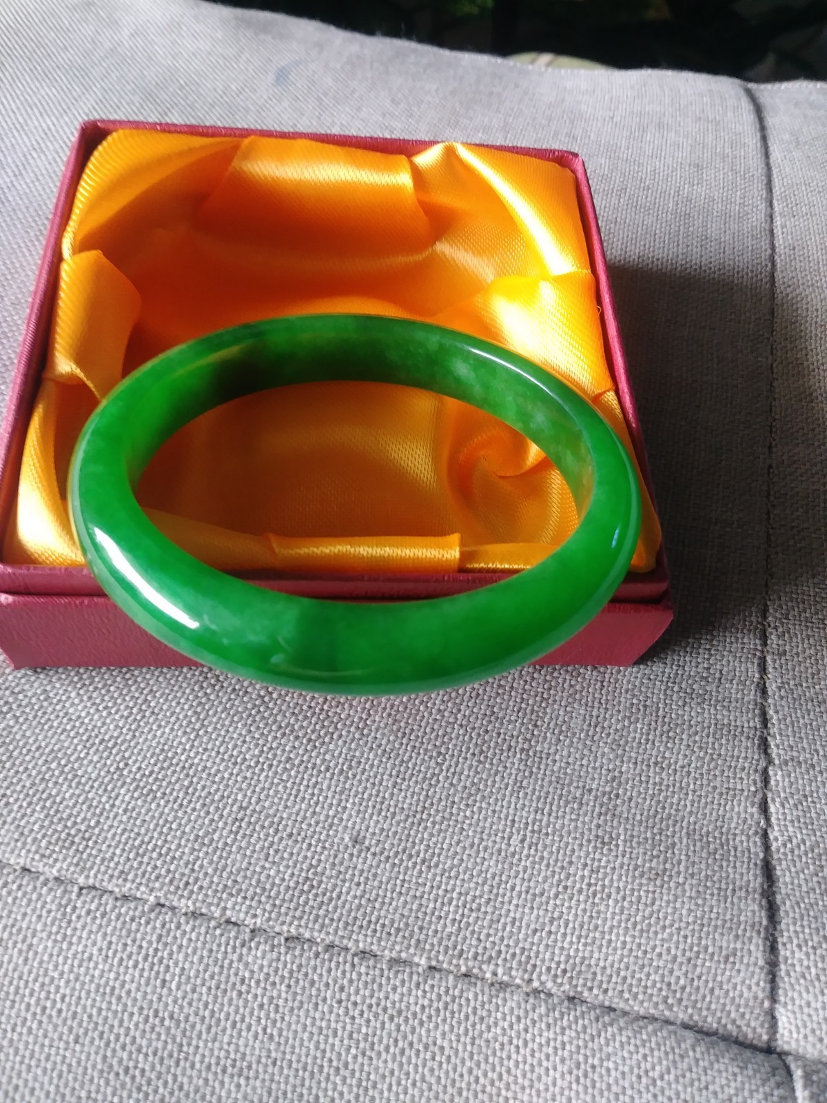 Genuine imperial green jade jadeite bangle 59mm/7.25/45.5g