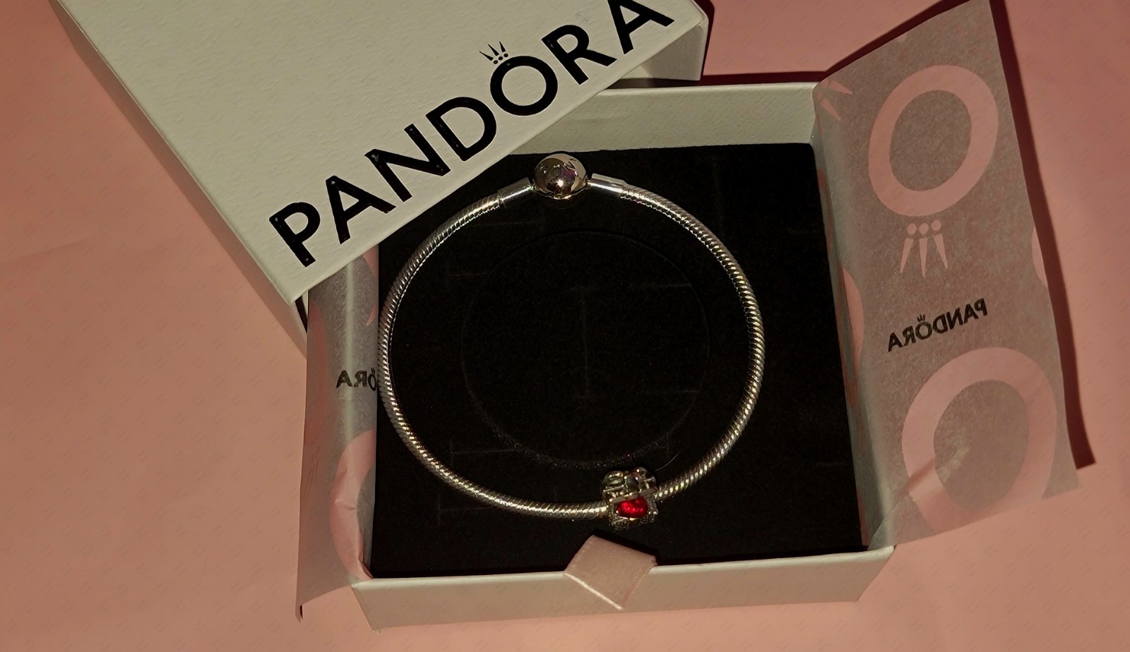 Authentic Pandora Moments 7.9″ (20cm) Bracelet & Sparkling Gift Box Charm w/Box