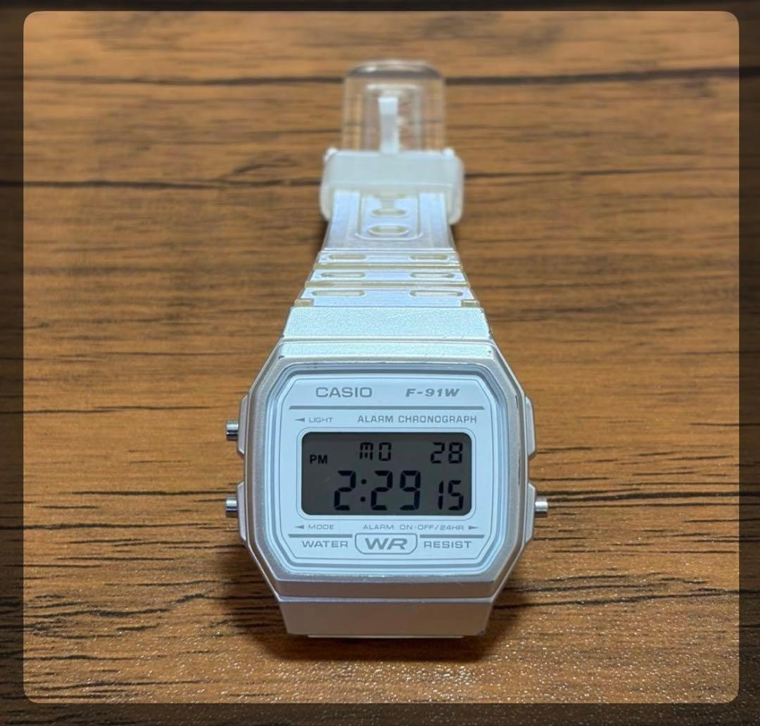 CASIO F-91W Digital Watch, White