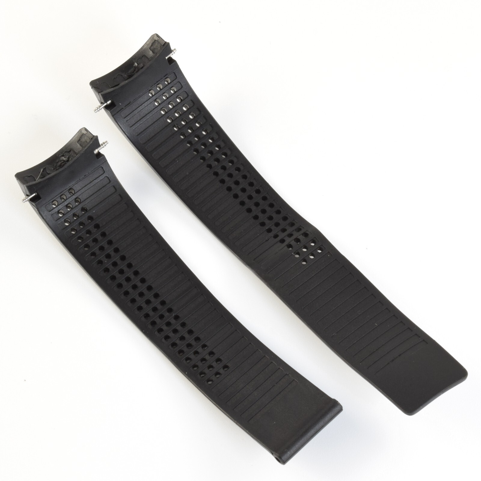 TAG Heuer Carrera 41mm Black Rubber 20mm to 18mm Wide Watch Strap FT6014, FT6040