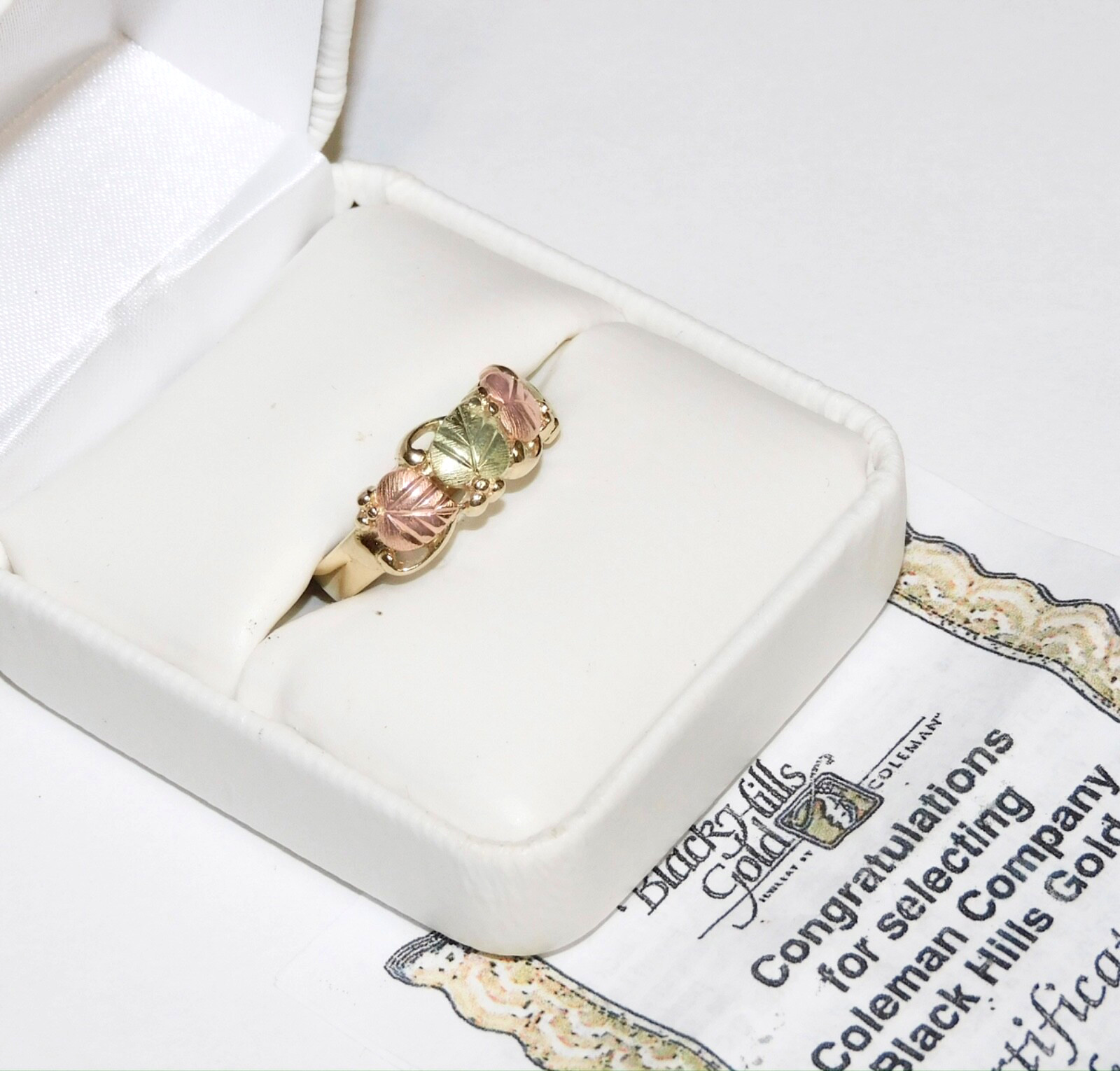 Black Hills Gold 10k Traditional Wide Band Leaves Ring Size 7