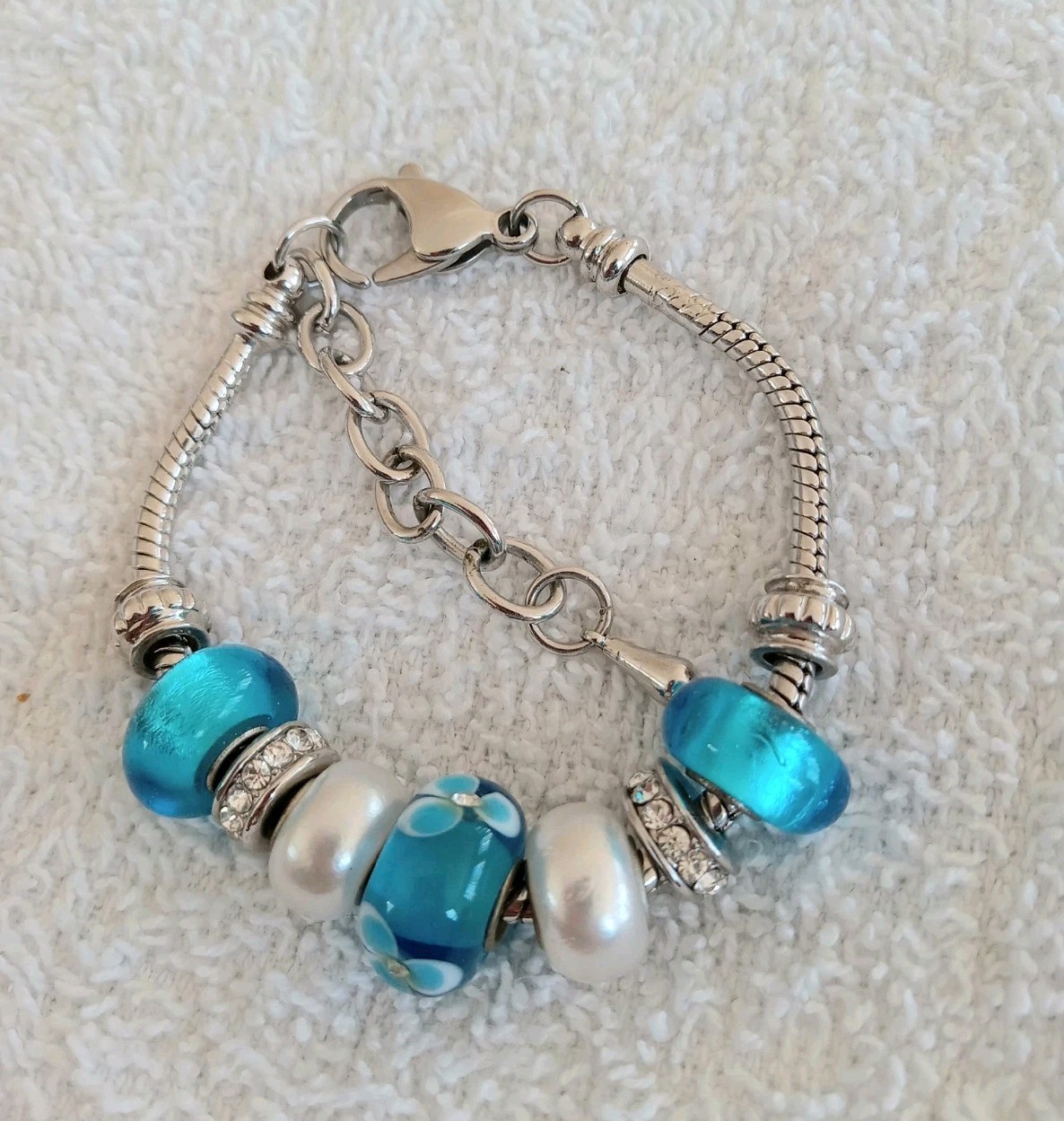 BEAUTIFUL Lovita Charm Bracelet Sky Blue Flower 7.5″ With Adjustable Size