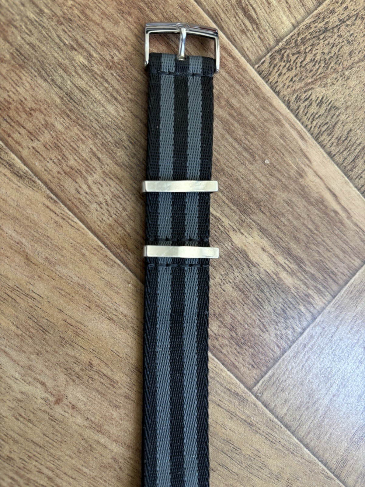 OMEGA Nylon Black and Gray – Band NATO strap