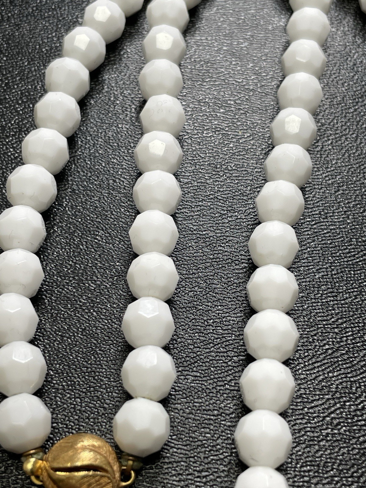 Vintage 22” White Heavy Faceted Glass Beaded Necklace Gold Tone Push Lock Clasp