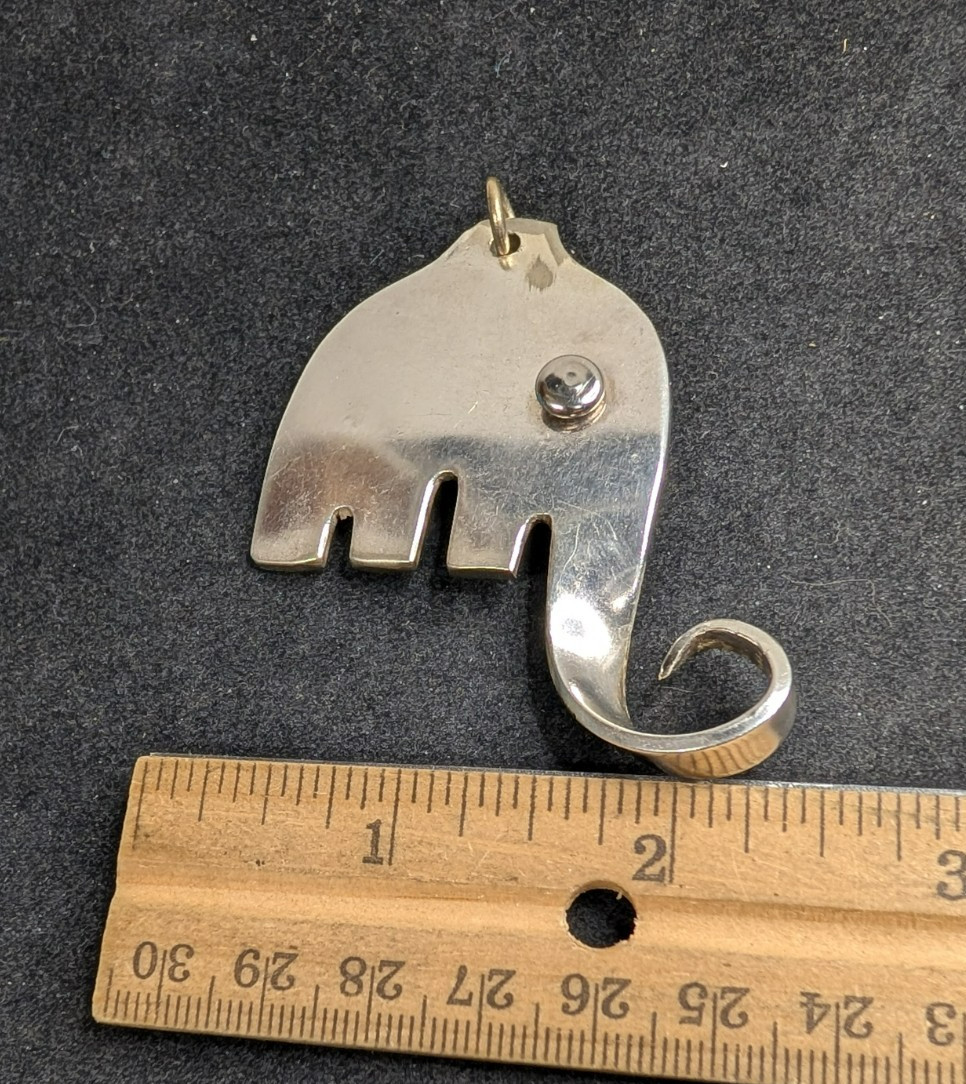 Vintage Sterling Silver Elephant Pendant Modernist Design 30.0 Grams Silver