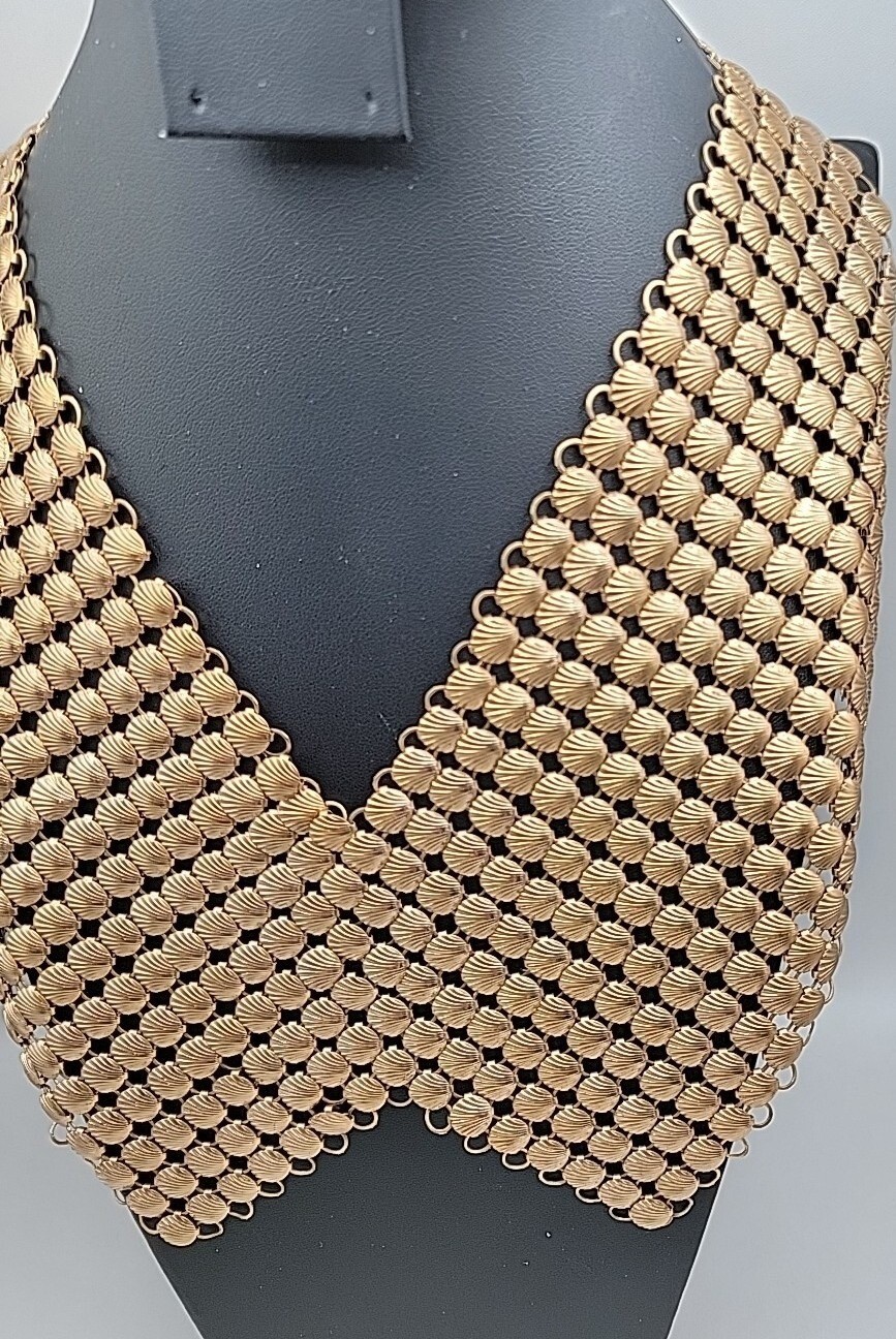 Gold Tone Metal Shell Shaped Mesh Large Bib Shaw Necklace Vtg