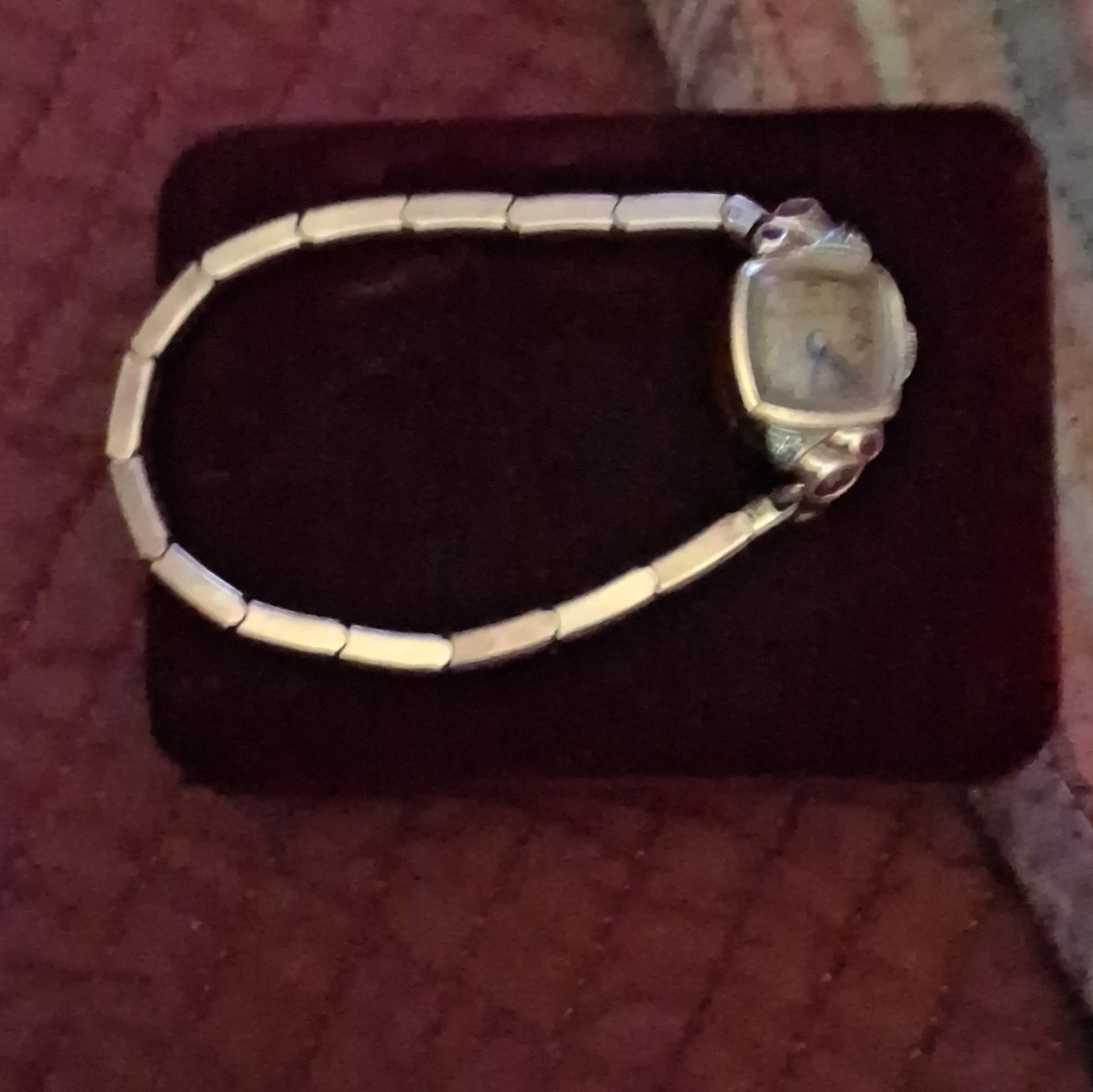 Longines Women’s Manual Mechanical Dress Watch Solid Gold Case