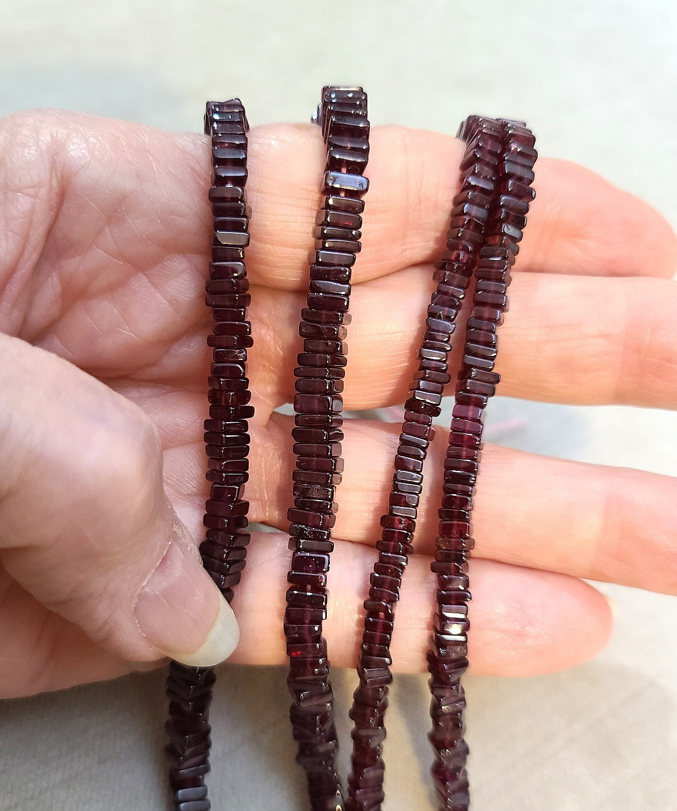 2 Strands 16″ ea Natural Purplish Almandine Garnet Square Heishi Beads 3.8-6.0mm
