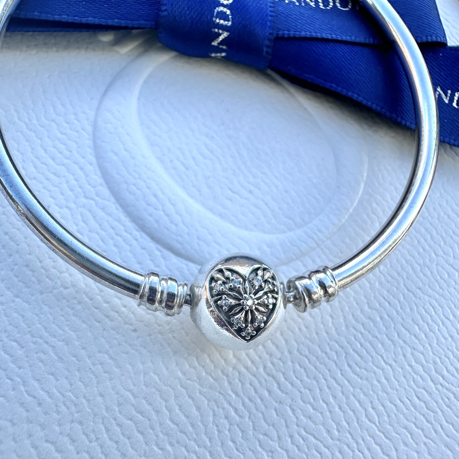 Authentic Pandora Silver “You Melt My Heart” Winter Bangle 17cm #598619C00