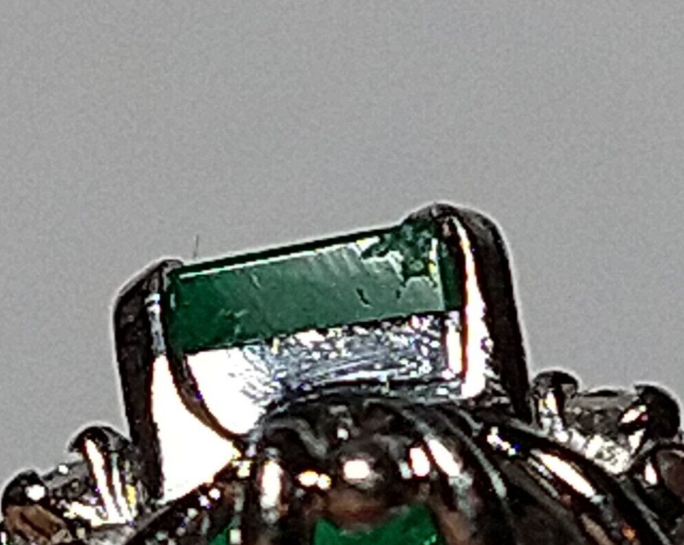 Solid platinum 0.84 carat natural emerald diamond ring 4.60 grams pt900 READ
