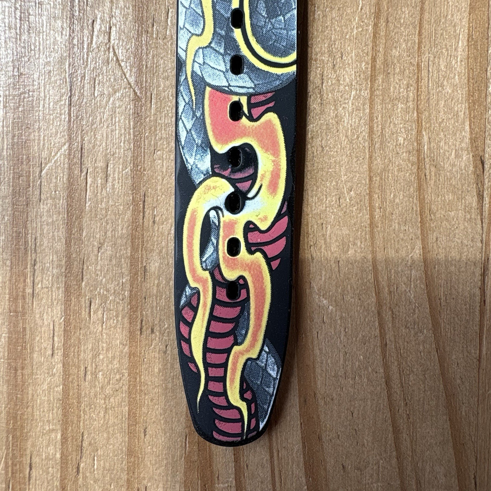 SWATCH Wrist Watch Gent 2012 – SUOZ151 – Fired Snake By Tin Tin – New Battery