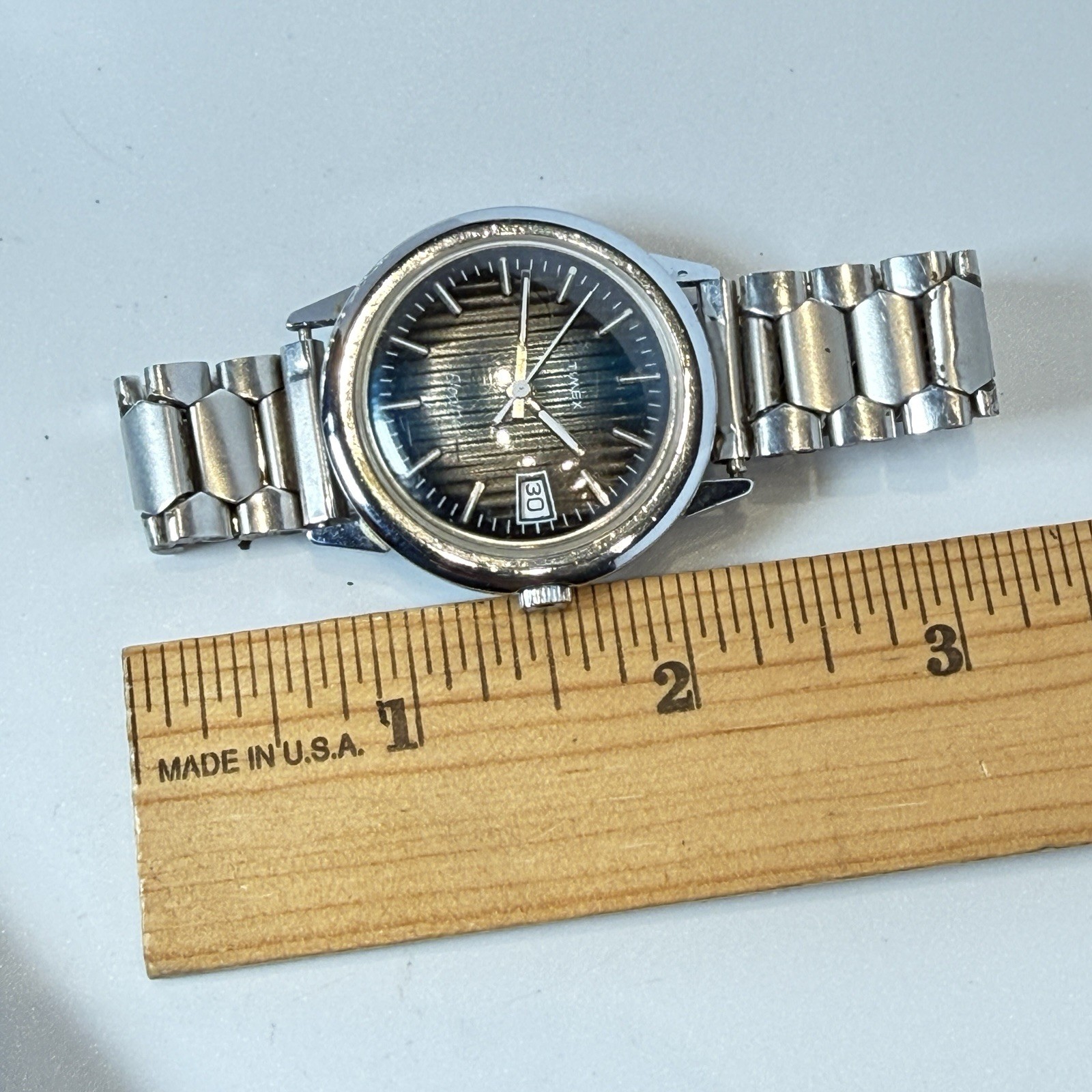 Vintage Timex Electric Blue Dial Day Silver tone 70s Mechanical Watch Runs