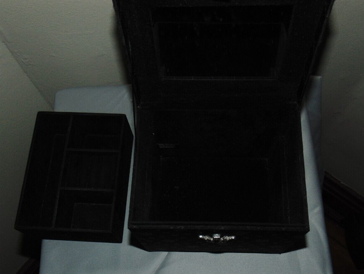 Mary Kay Exclusive Jewelry Box Black Velvet Lining Jeweled Crown