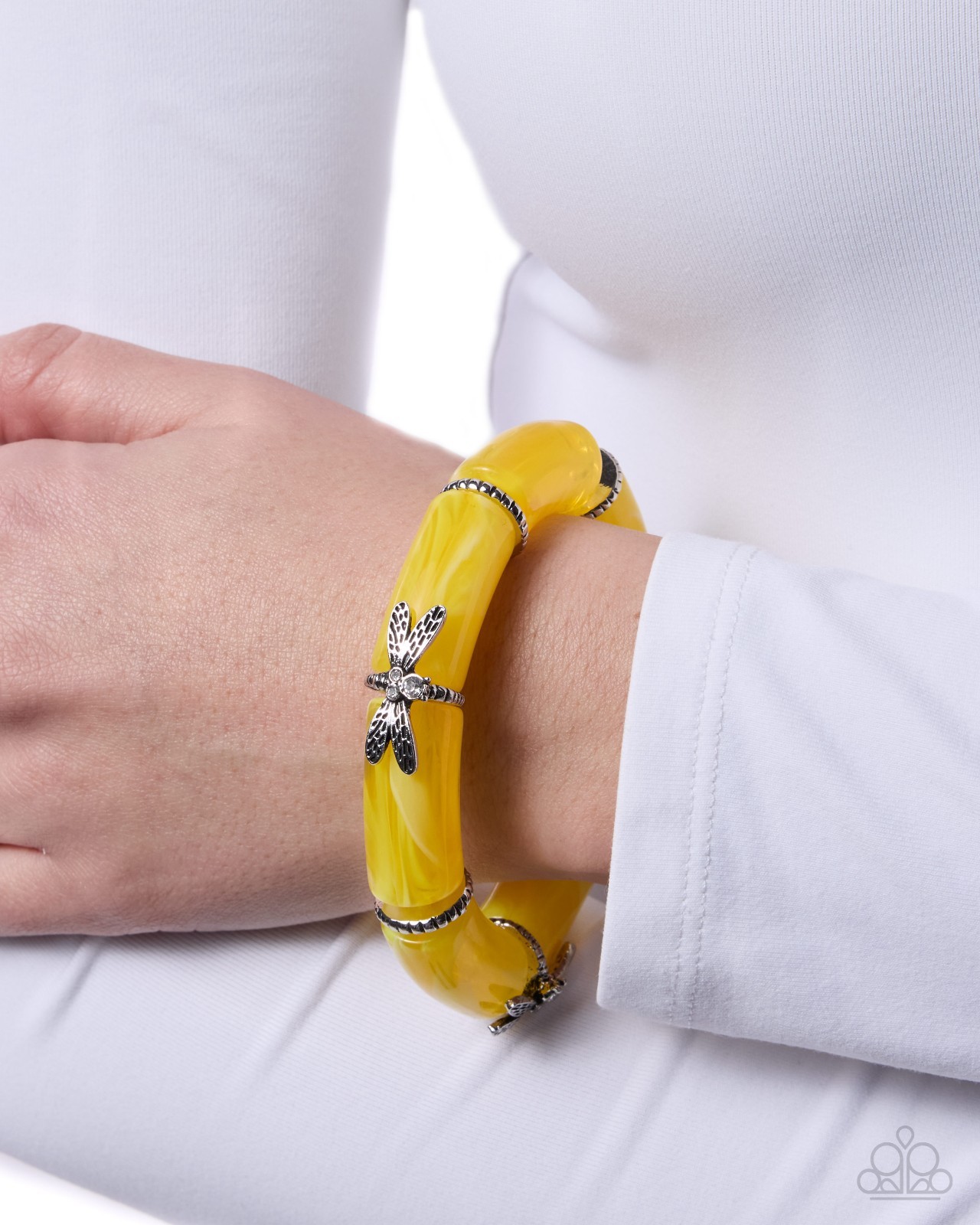 ~ Paparazzi ~ Delicate Dragonfly ~ Yellow ~ Bracelet ~ New 05/26 ~ Super Cute!