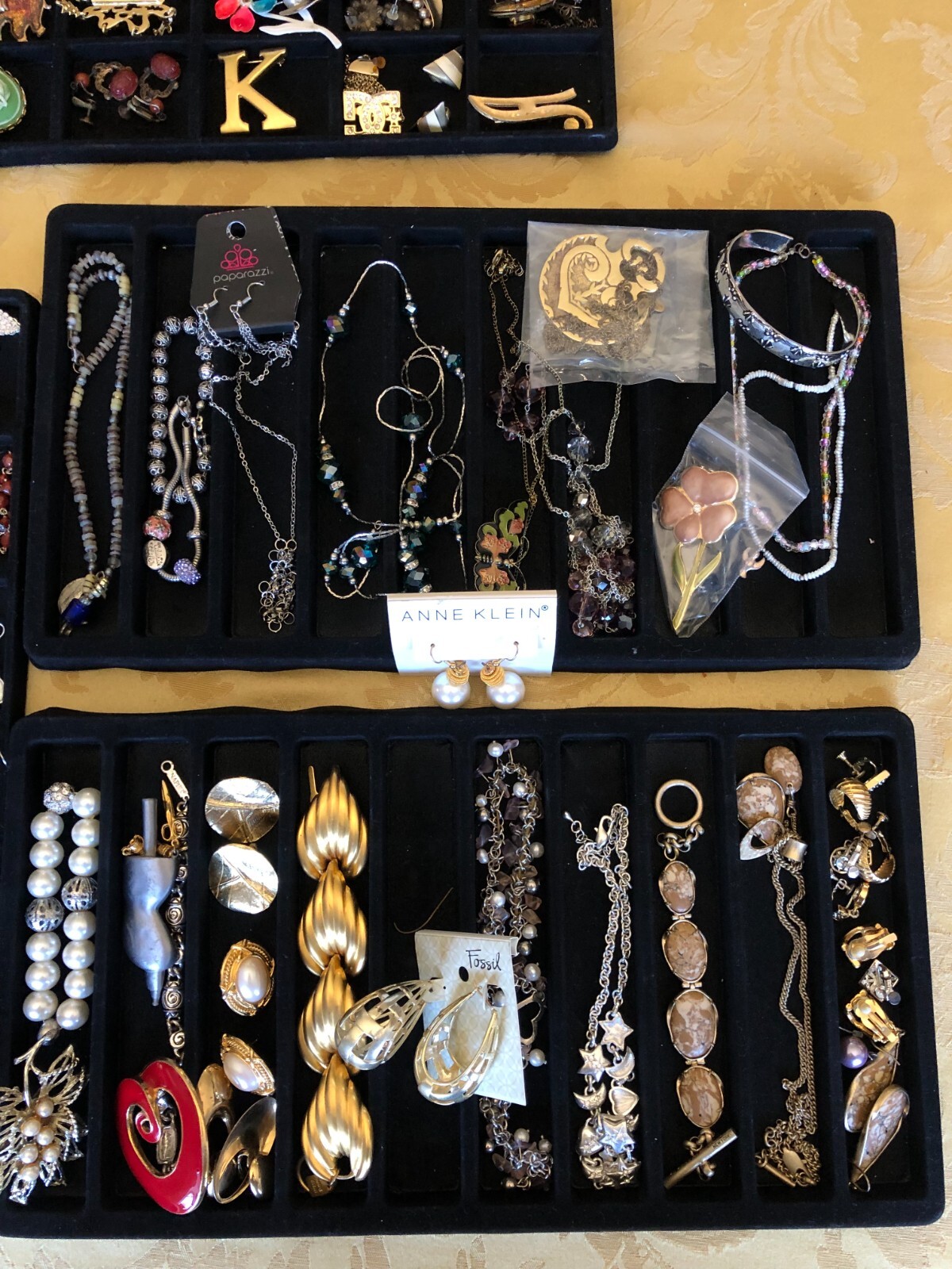1/2 Pound Vintage To Modern COSTUME JEWELRY Lot. All Wearable!! Beautiful Pieces