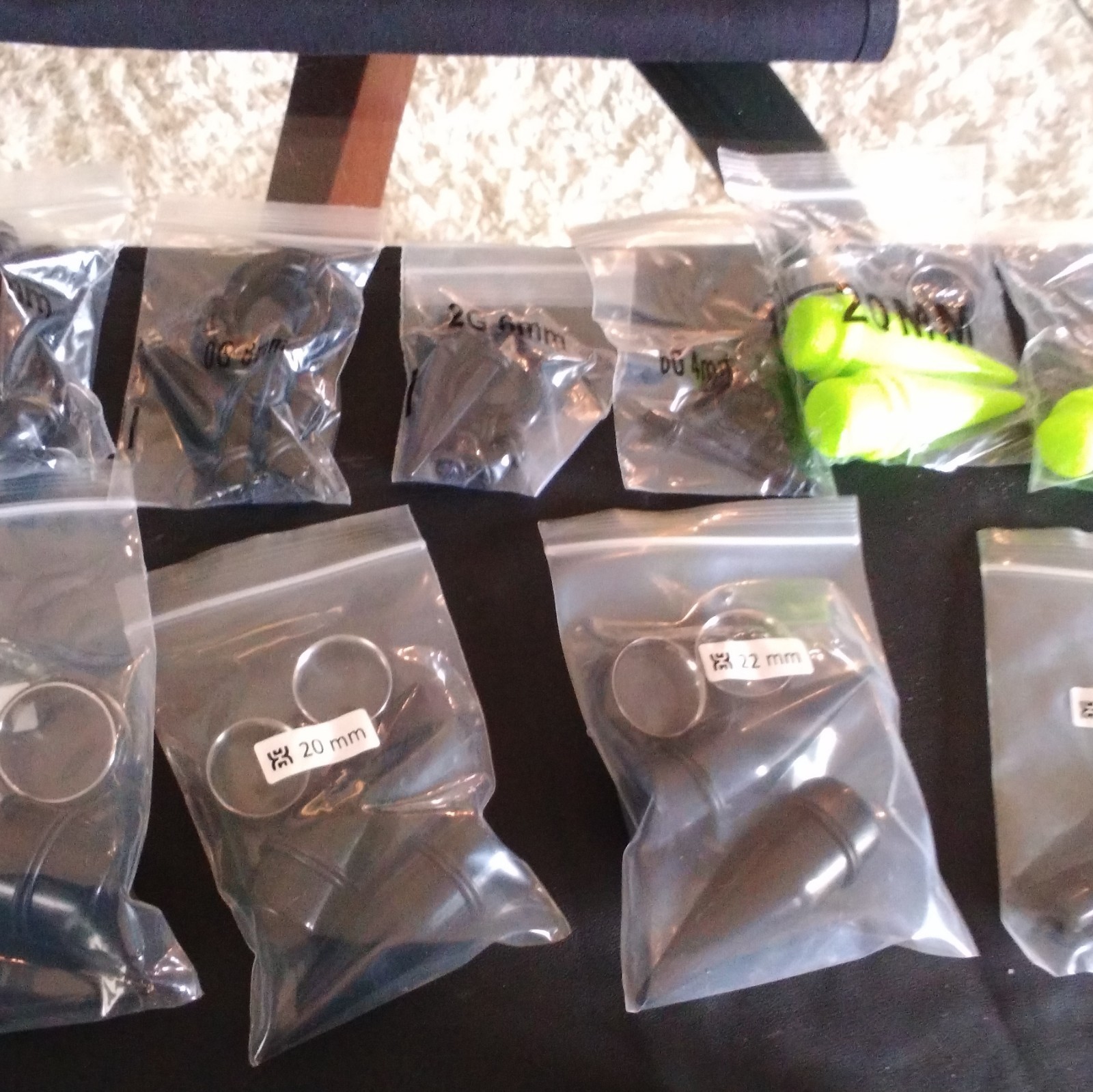 Mixed Lot Ear Plugs Tunnels Tapers Rings, Screw, Acrylic/Stainless, 10-24mm