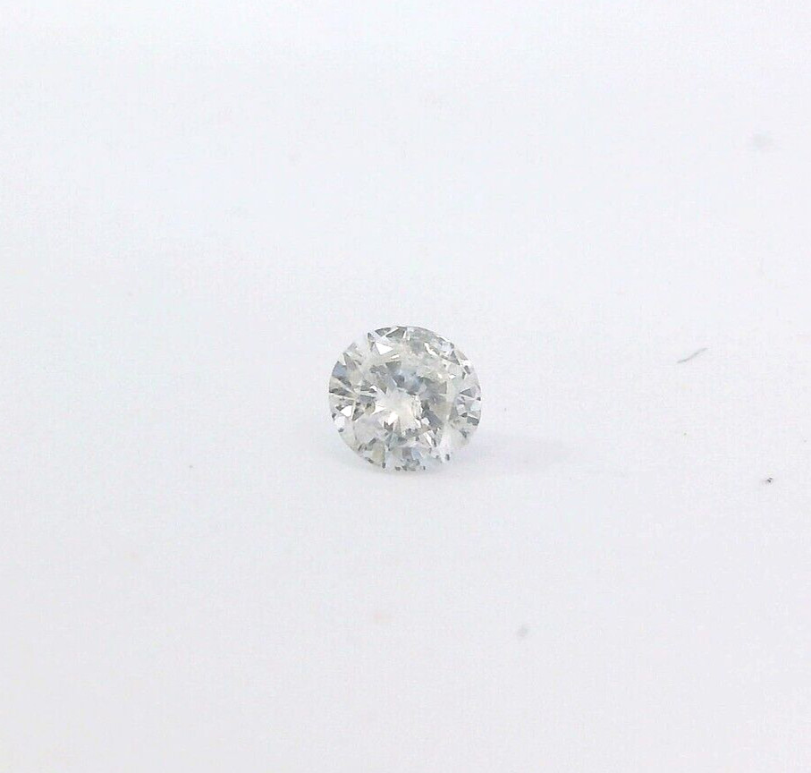 0.16ct Round Brilliant Cut Natural Diamond F, color I1, clarity 3.2 x 1.7 mm
