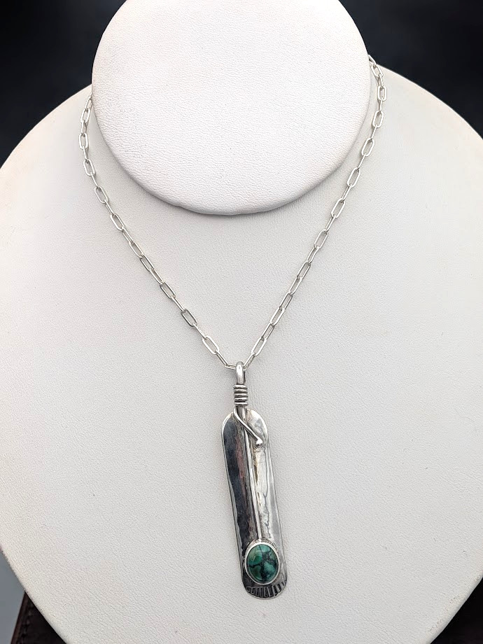 925 Lowell Draper Navajo Feather Malachite Oval & 22″ Cable Chain ~ 11.4g