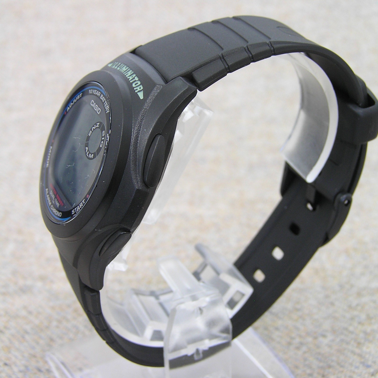 UK STOCK CASIO F-200W-1AJH Japan Exclusive Digital Watch Classic Imported Model