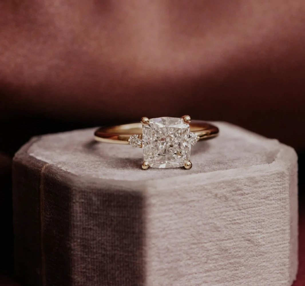 Cushion Cut Lab Grown Diamond Wedding Rings 9k gold rings promise gifts for her