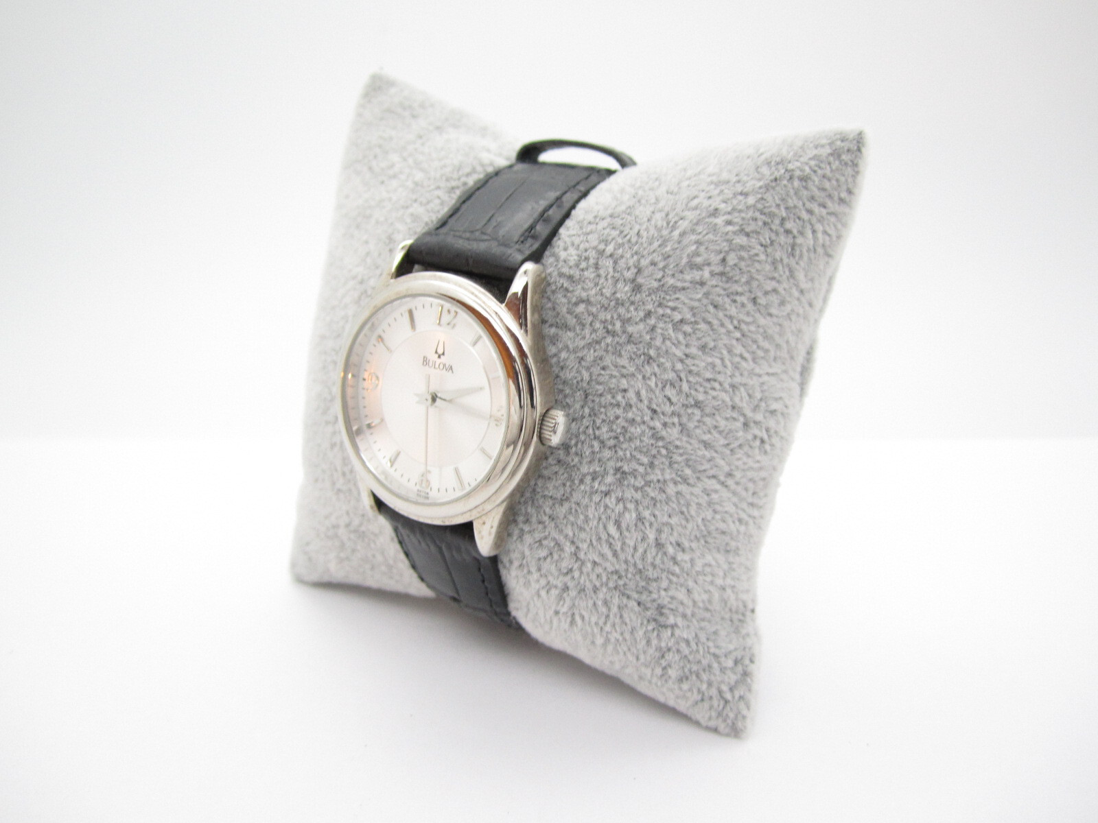 Women Bulova Water Resistant Analog 31mm Dial Causal Round Watch (D866) C899236