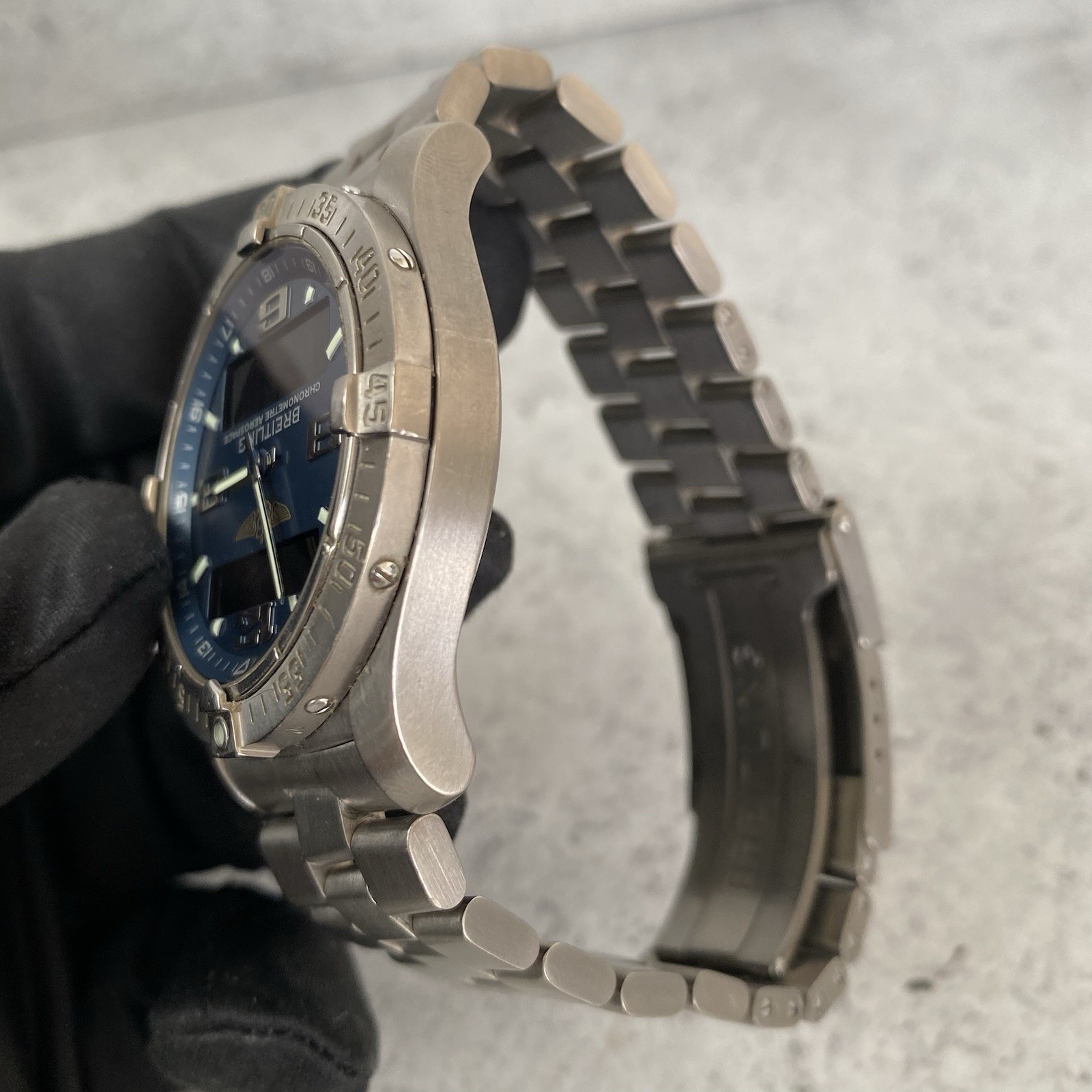 2007 Breitling Aerospace Advantage Titanium Quartz E79362 Watch – Full Set