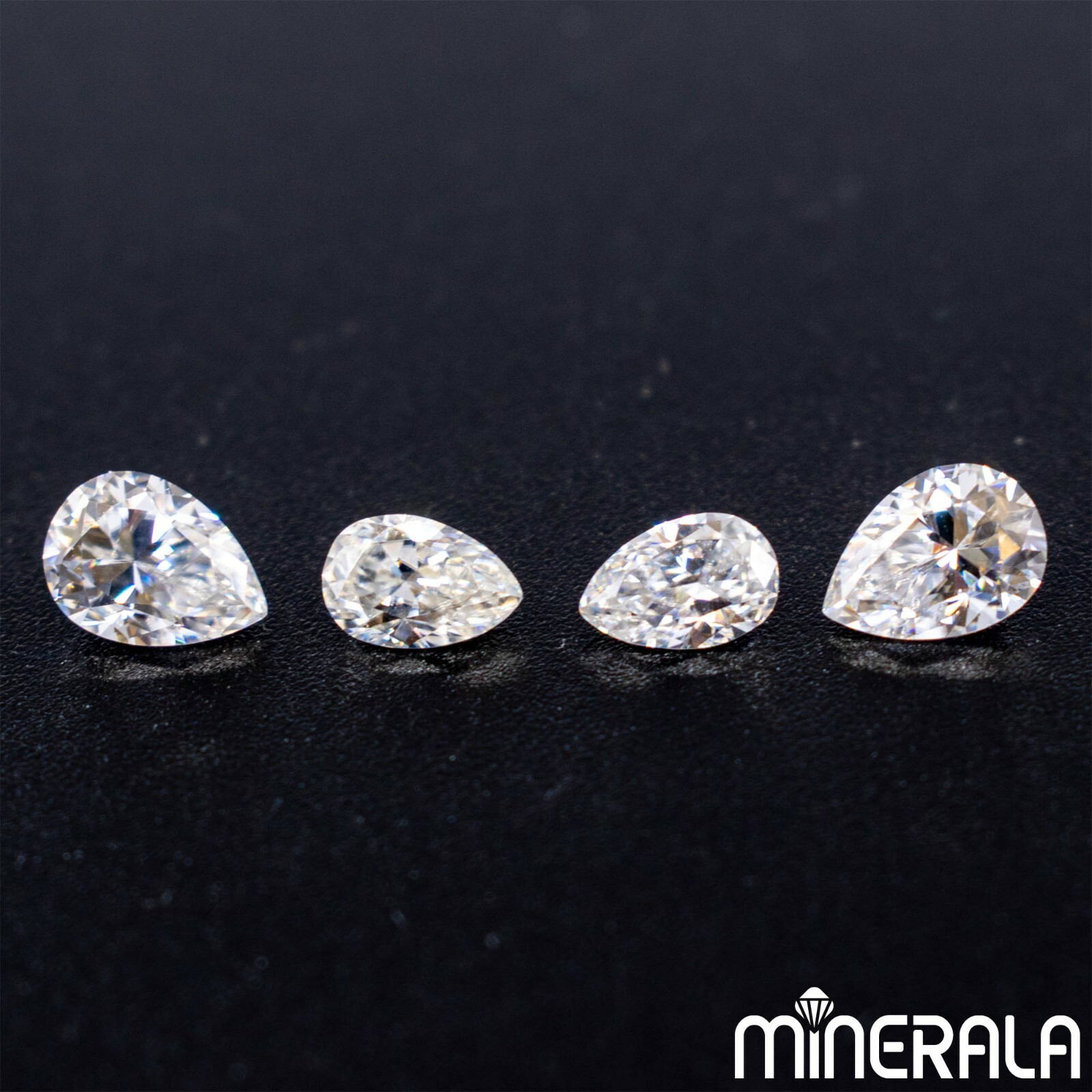 MOISSANITE PEAR SHAPE 3x5mm-4x6mm LAB DIAMOND FACETED CUT WHITE D-E VVS WP0272F