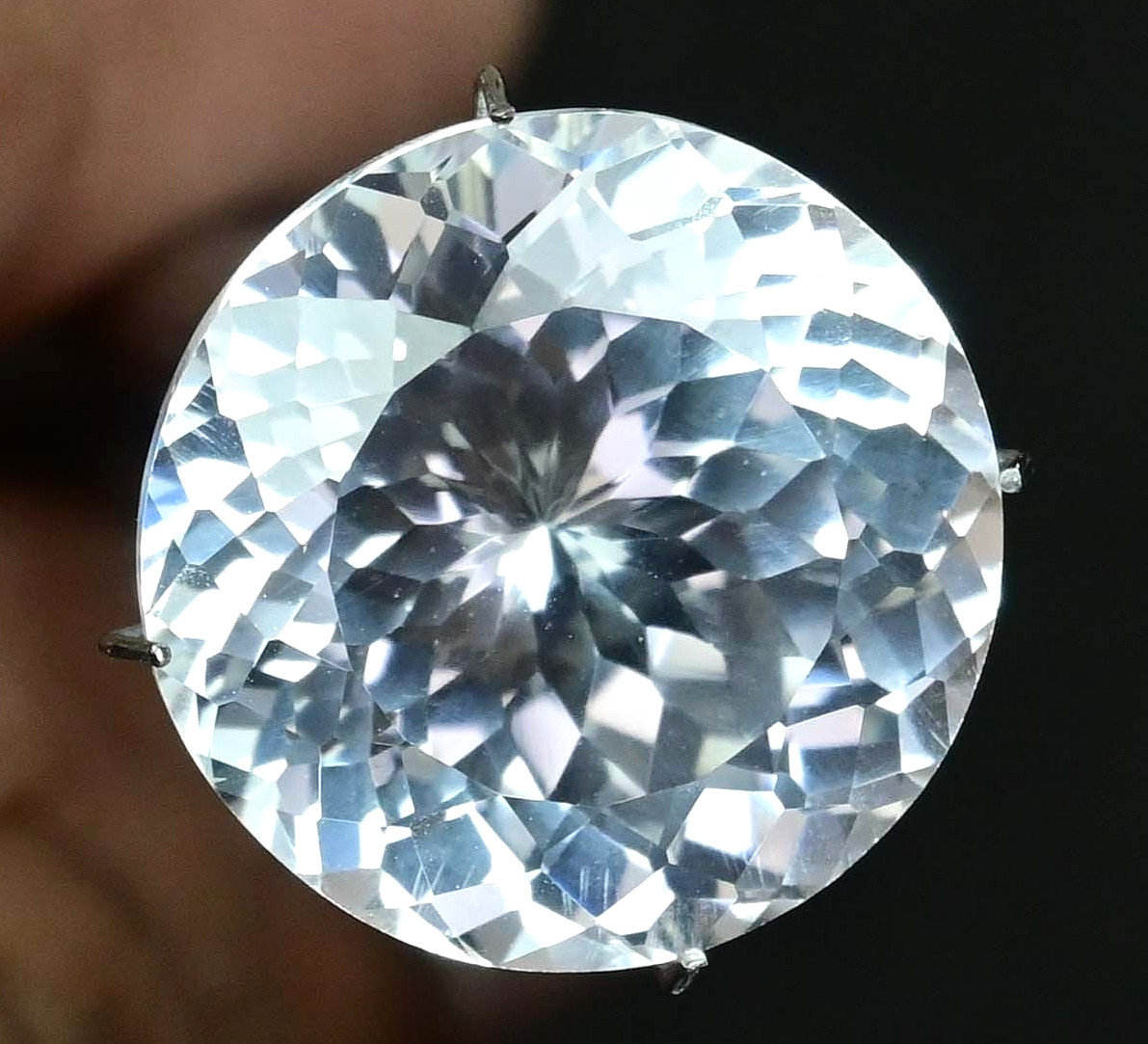 Flawless Natural White Colorless Montana Sapphire 22.15 Ct Certified Gemstone