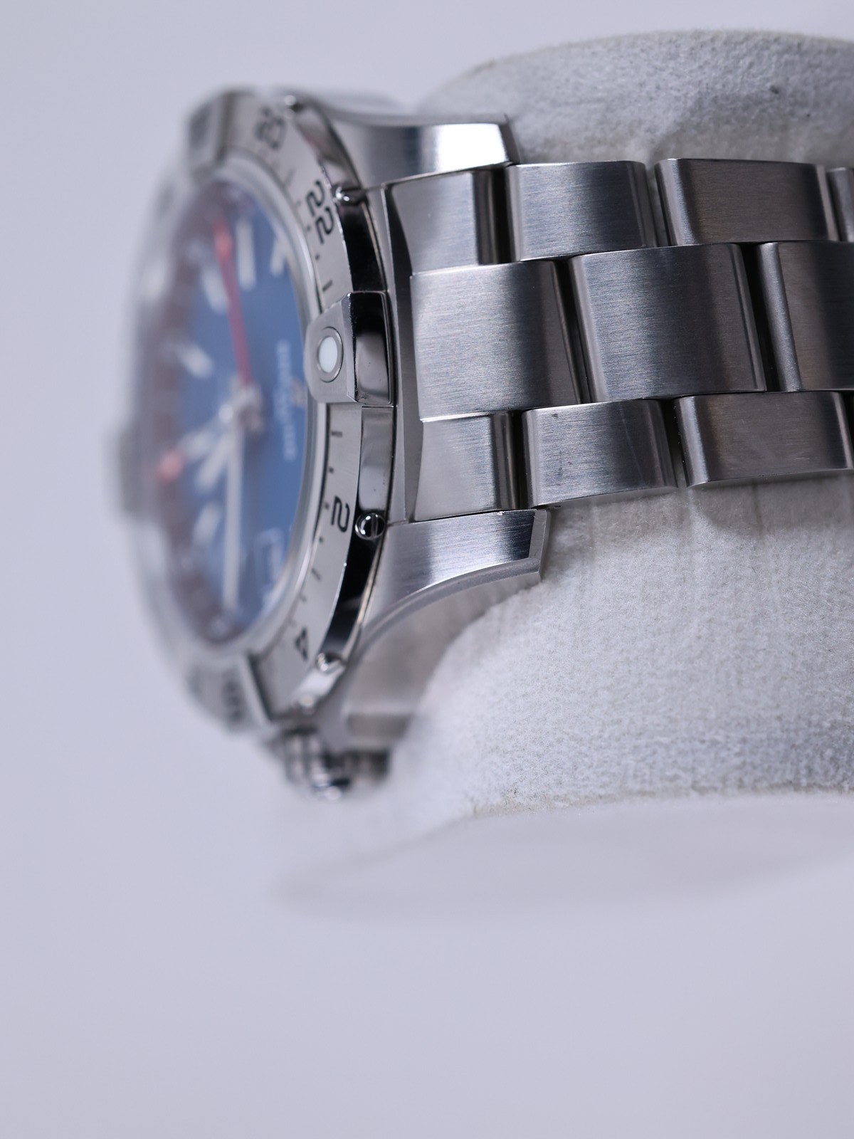 Breitling Avenger Automatic GMT 44 A32320101C1A1 44mm Blue Dial