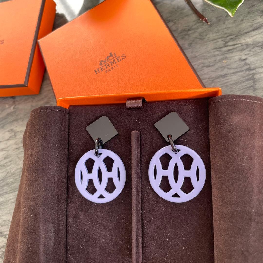 Final SALE!! HERMES Earrings Buffalo Horn Purple with Box