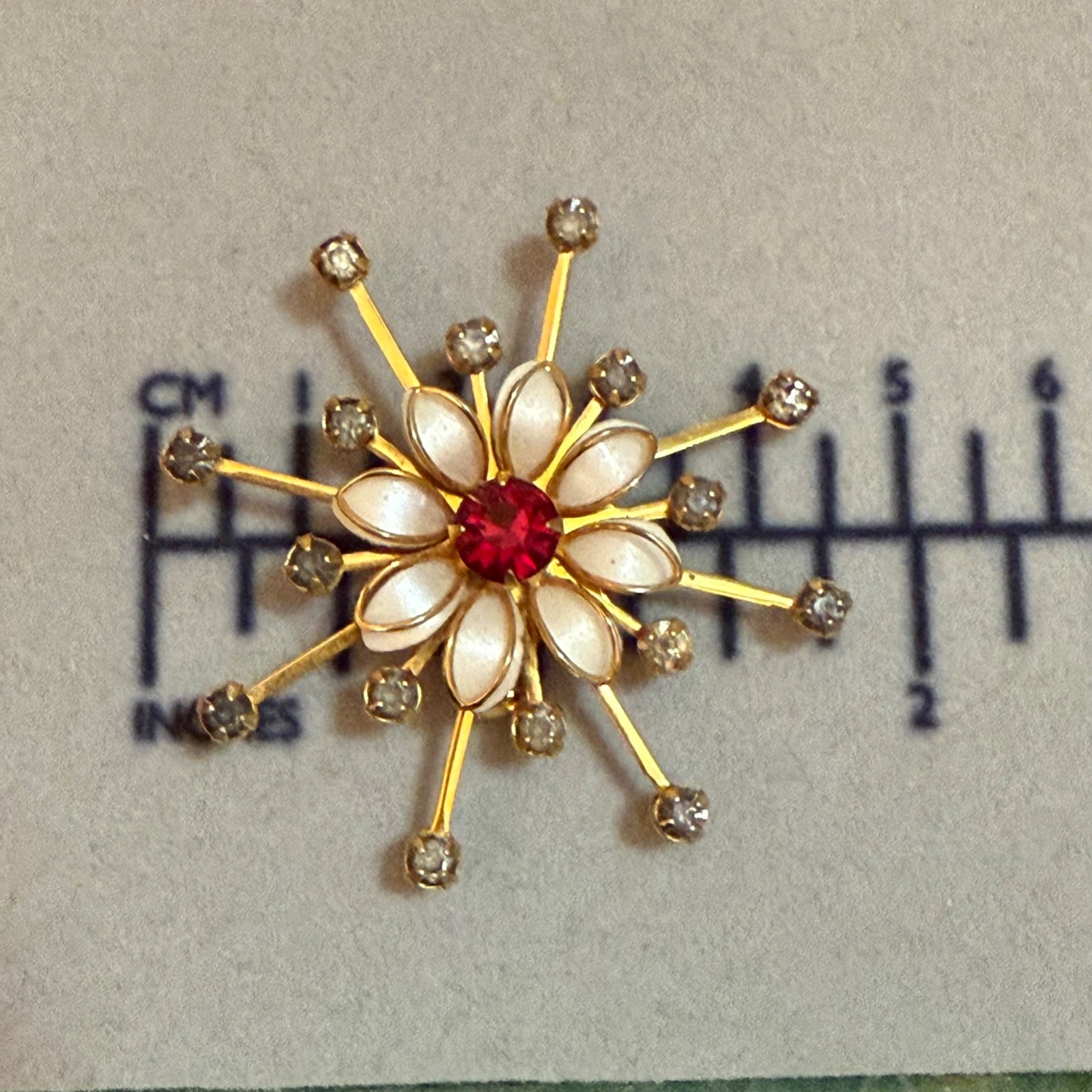 Vintage Gold Tone Rhinestone Starburst Flower Brooch Pendant Mid Century Atomic