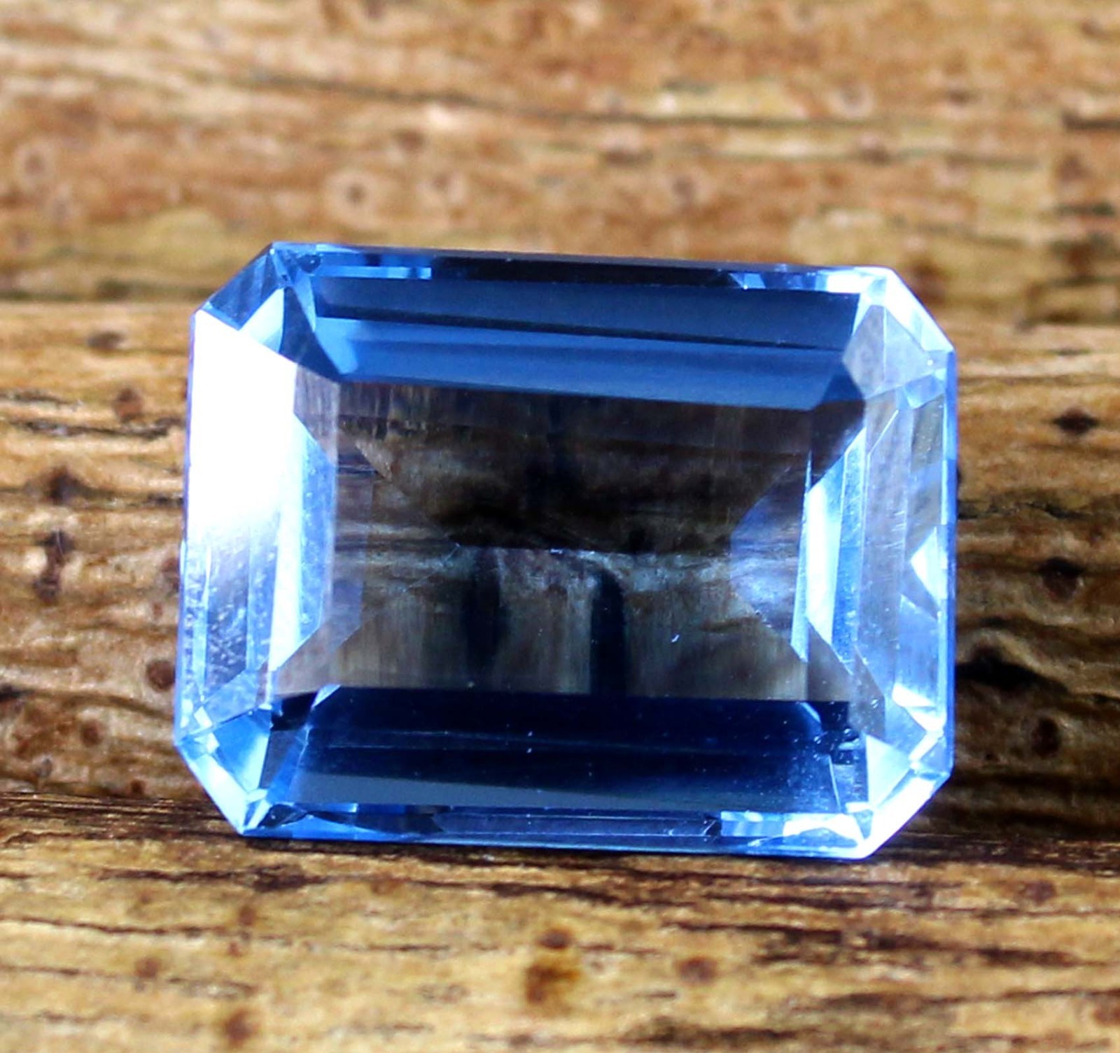 Natural 14.85 Ct Emerald Cut Aquamarine Gemstone Certified T27586 Free Shipping
